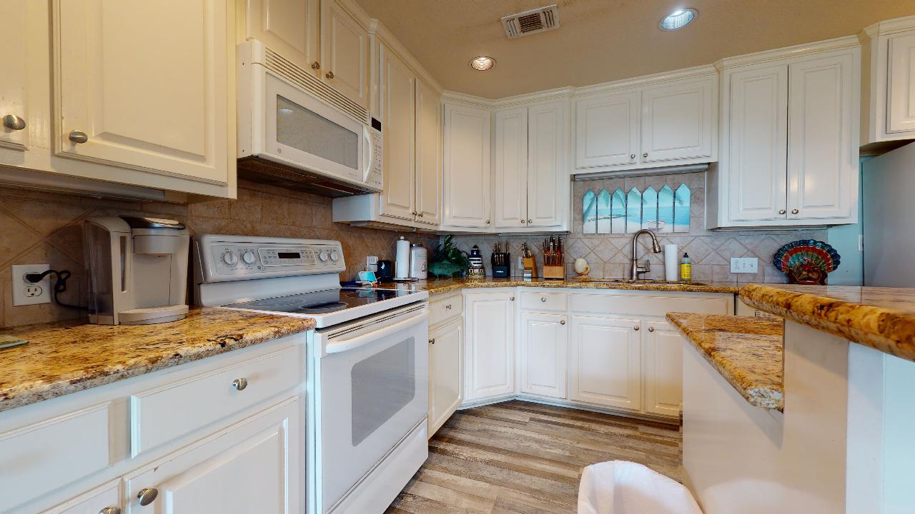 A Wave From Everything | Photo 7