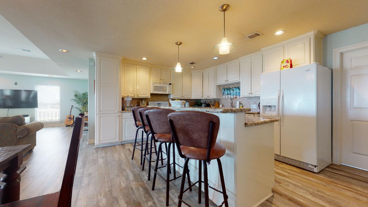 A Wave From Everything | Photo 10