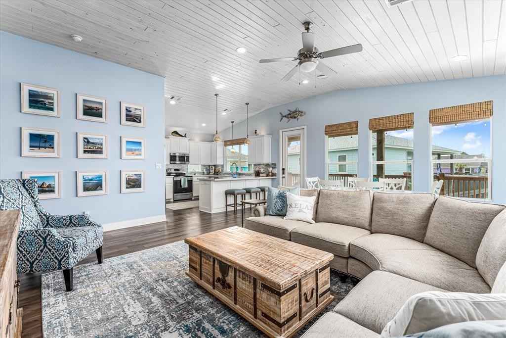 Alecia's Place | Photo 17