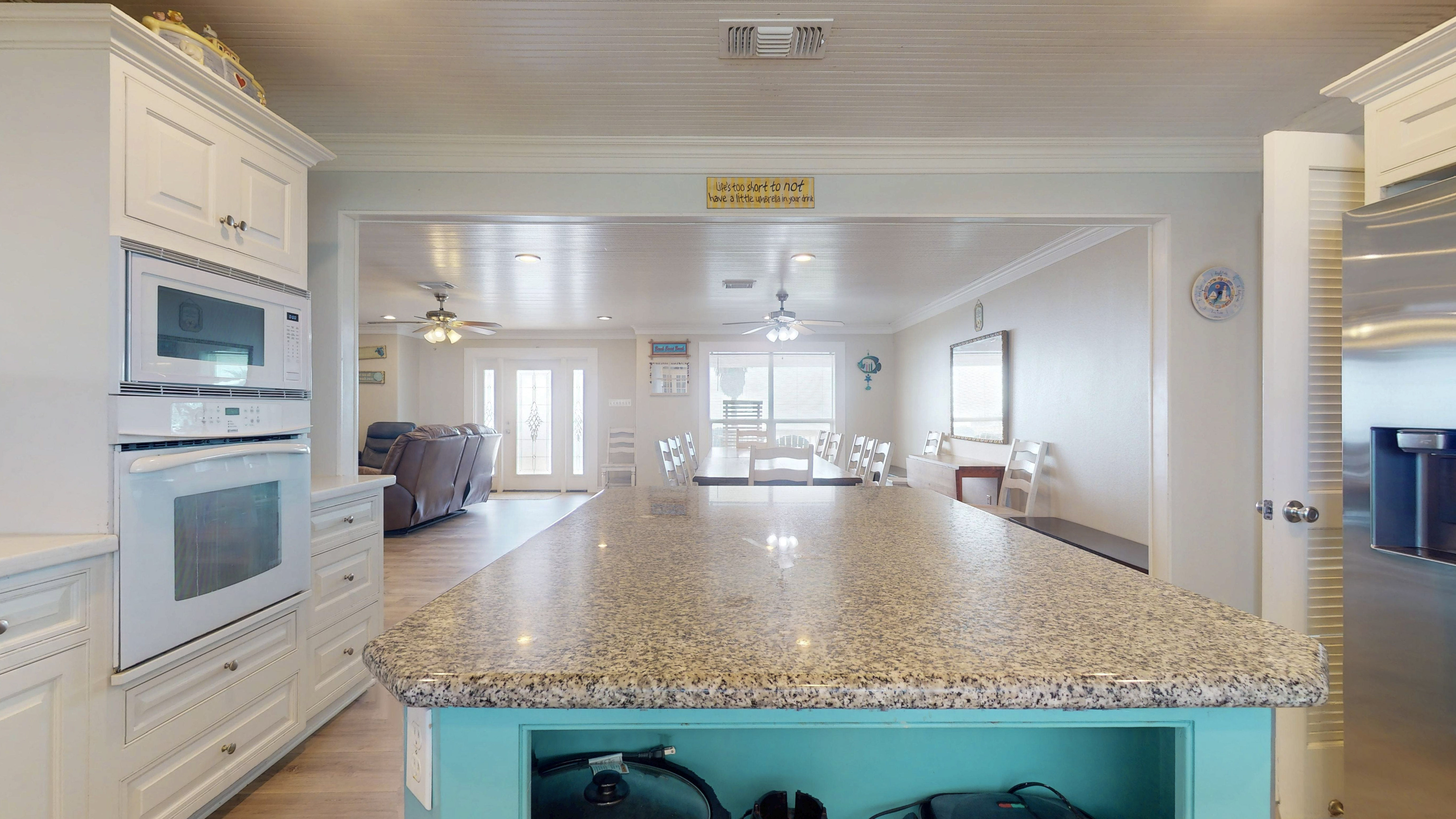 A Sea Glass Estate | Photo 9