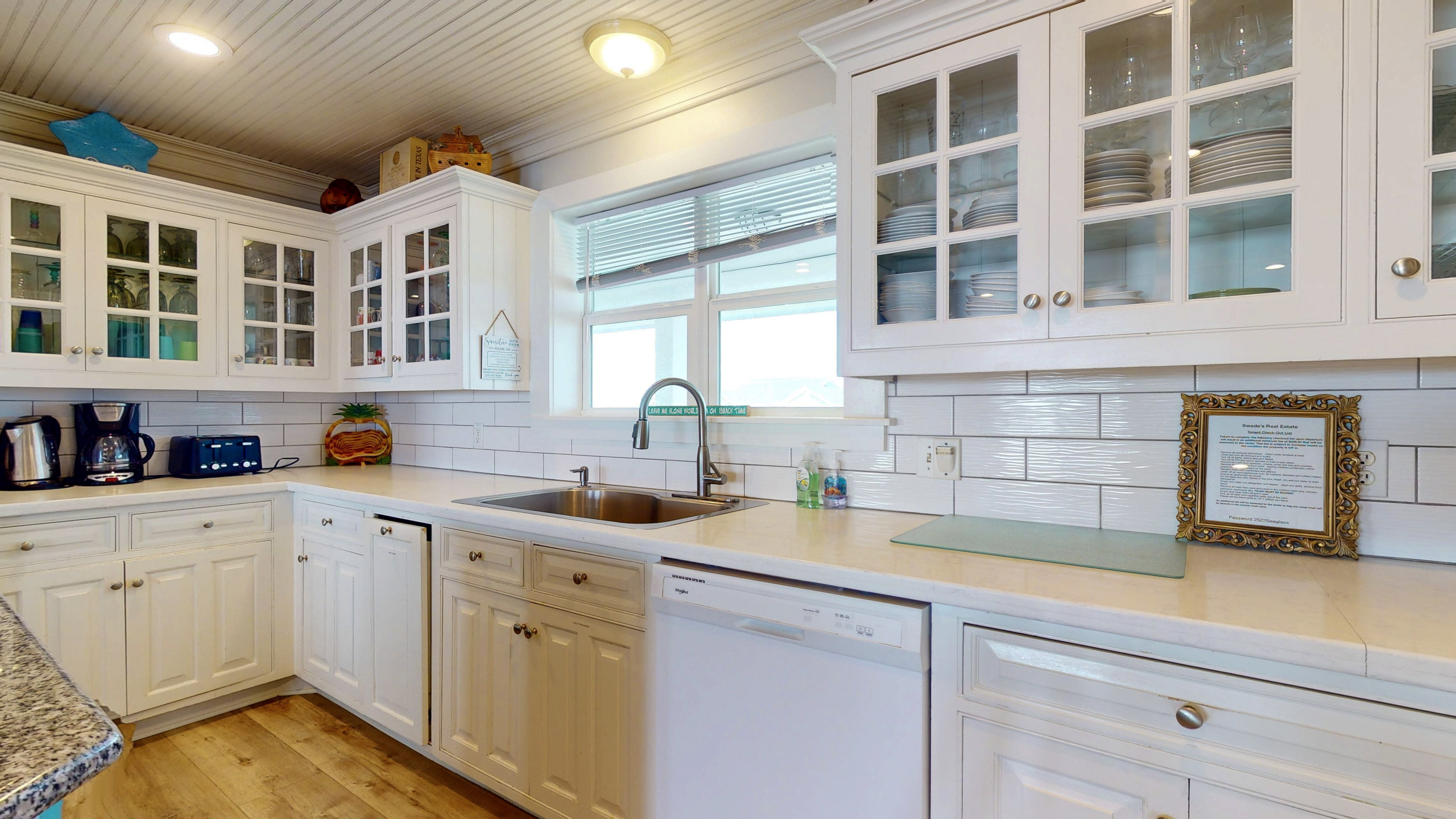 A Sea Glass Estate | Photo 14