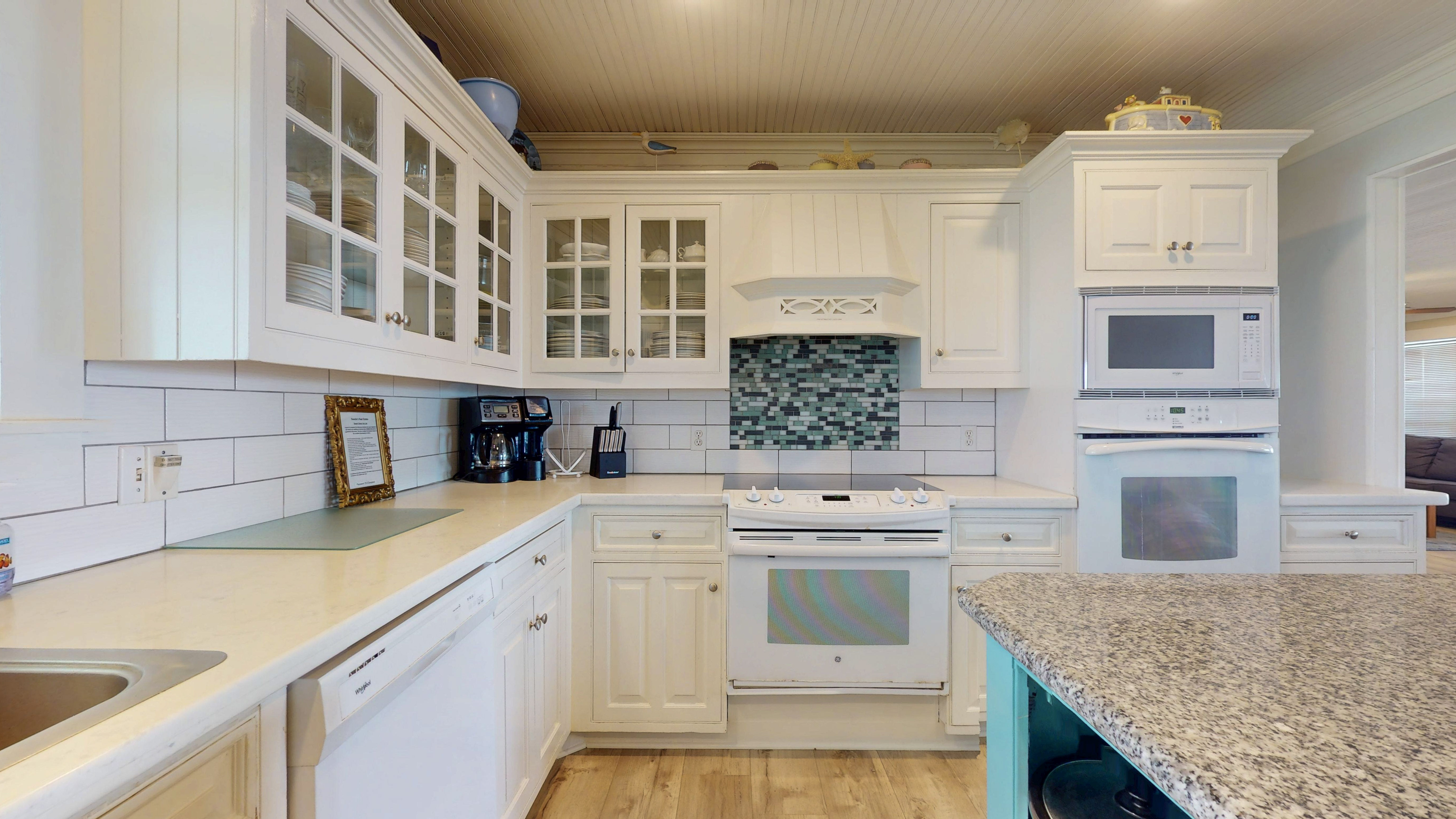 A Sea Glass Estate | Photo 10