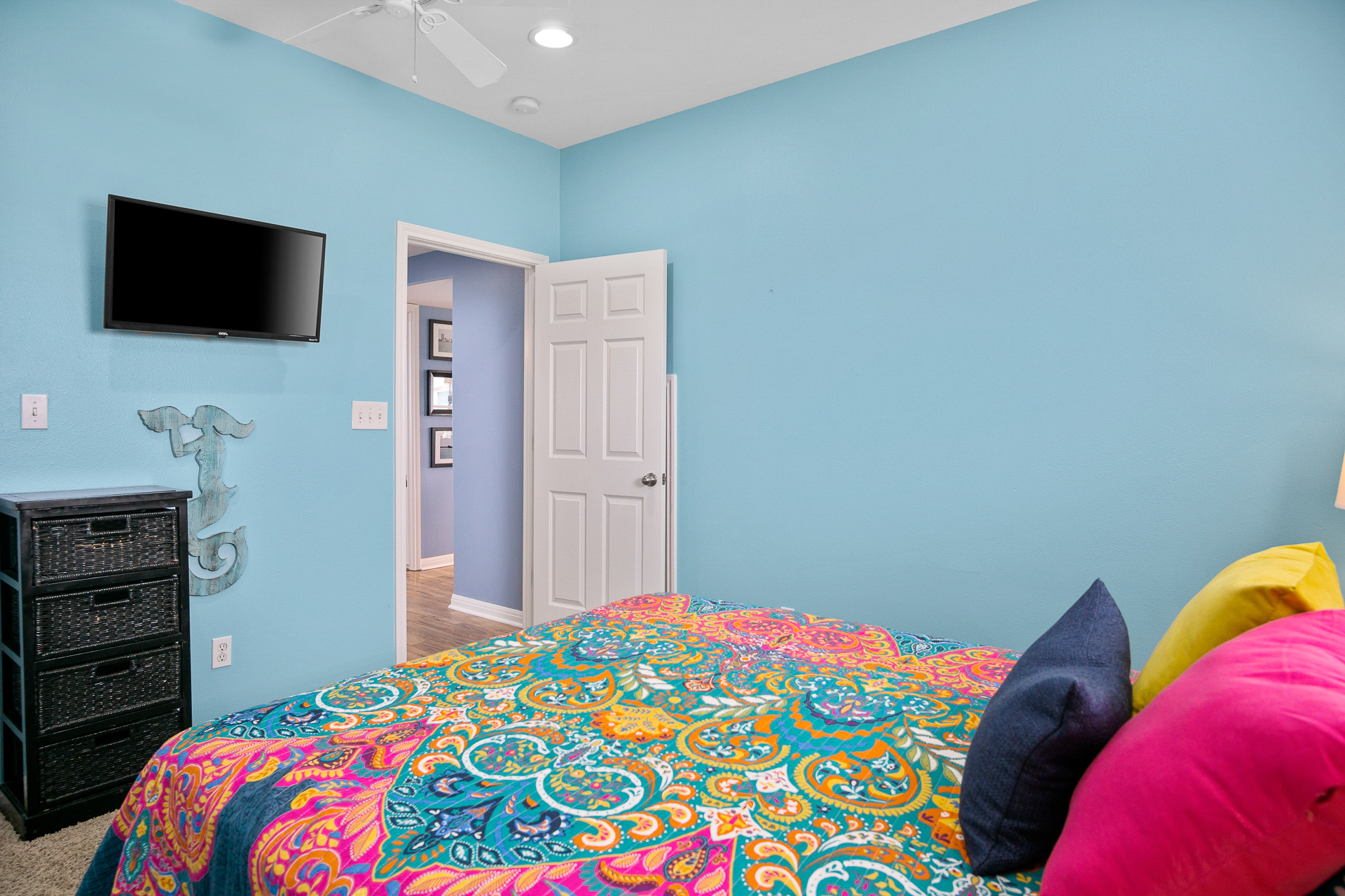 Pelican Crossing | Photo 19