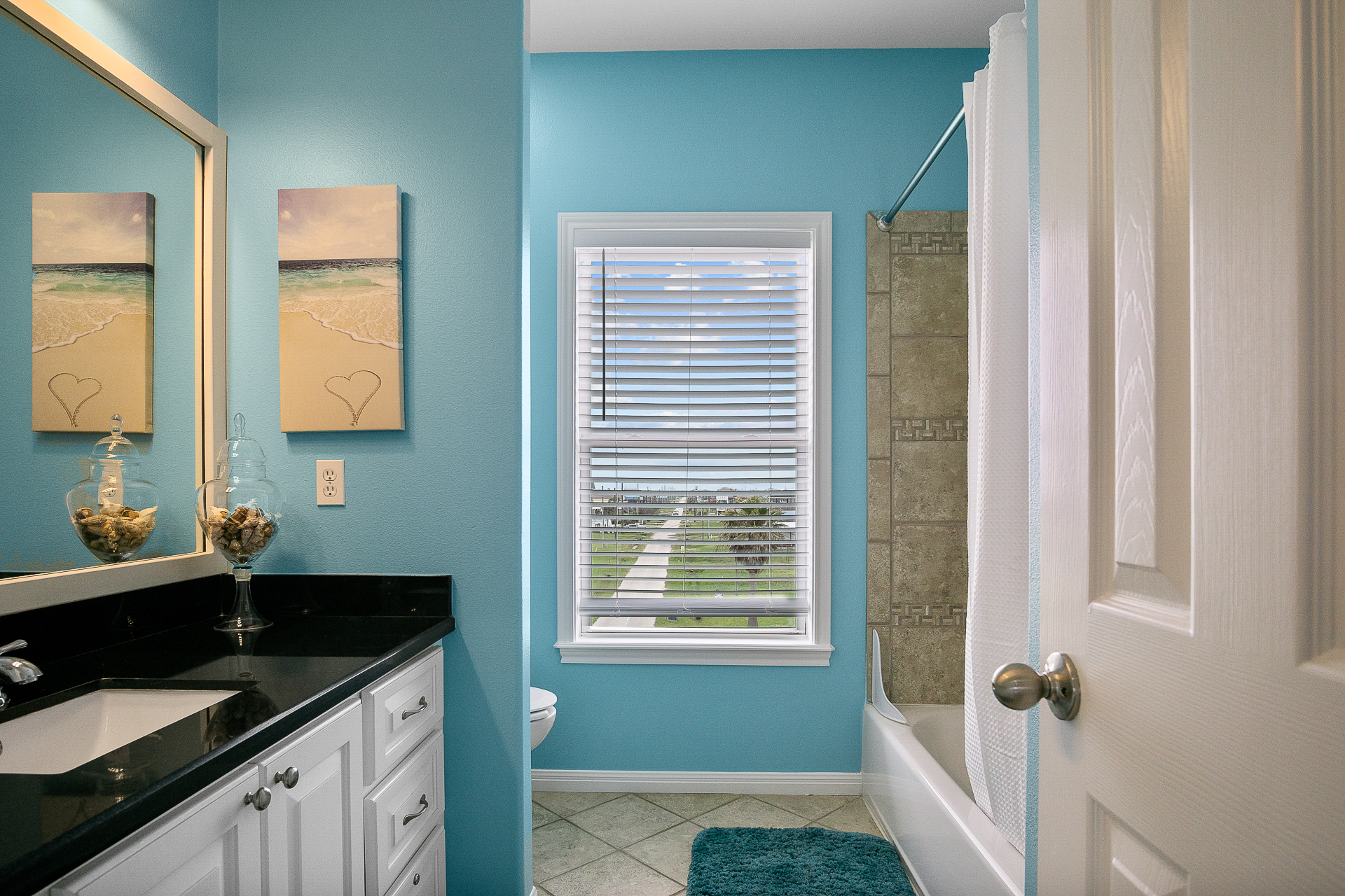 Pelican Crossing | Photo 32