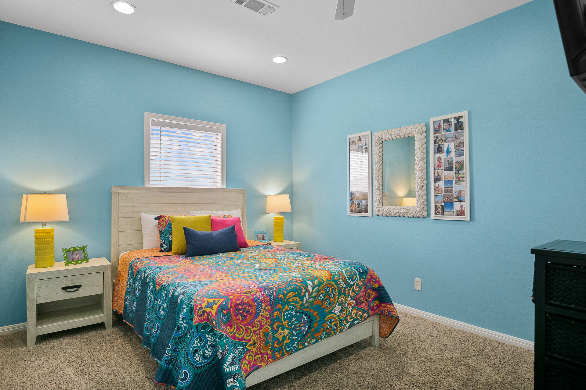 Pelican Crossing | Photo 18