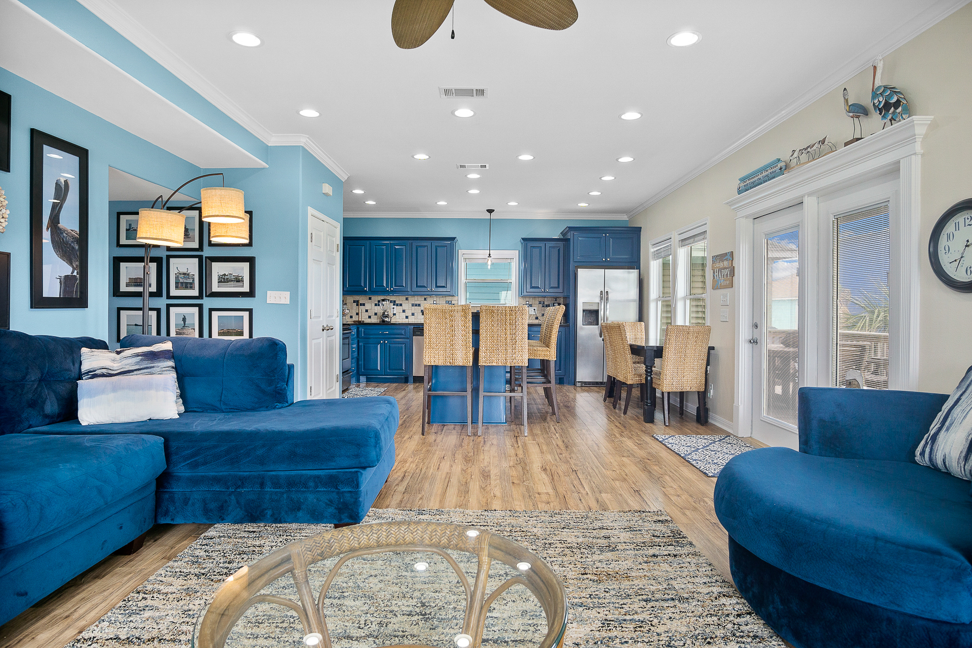 Pelican Crossing | Photo 12