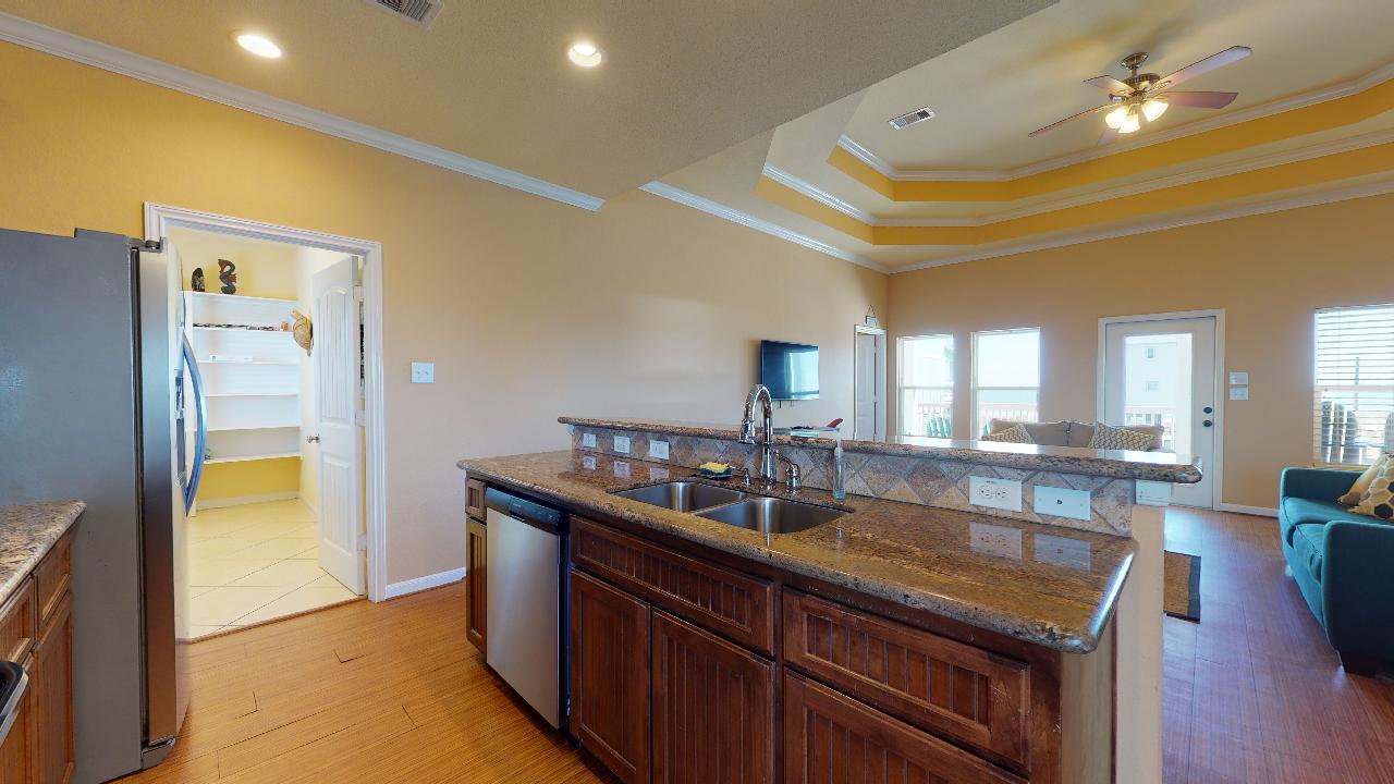 Pompano Paradise | Photo 8