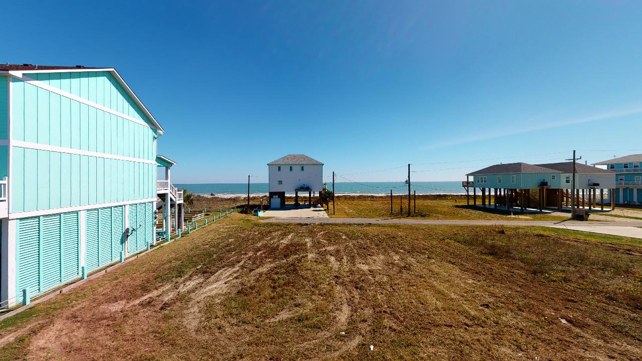 Pompano Paradise | Photo 2