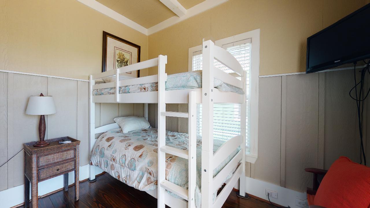 Redfish Tower | Photo 9