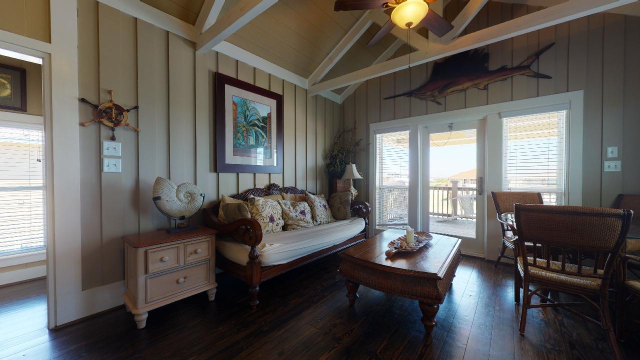 Redfish Tower | Photo 1