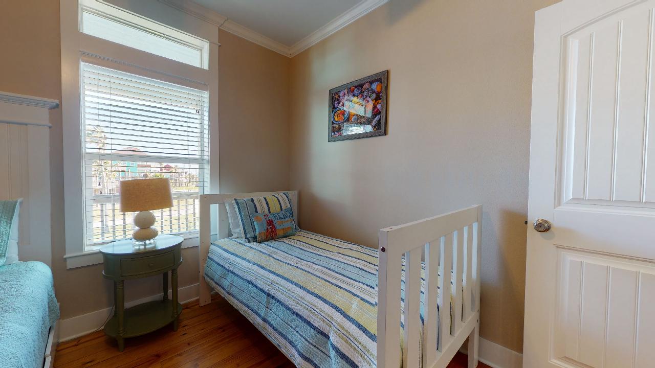 Buccaneer House | Photo 10