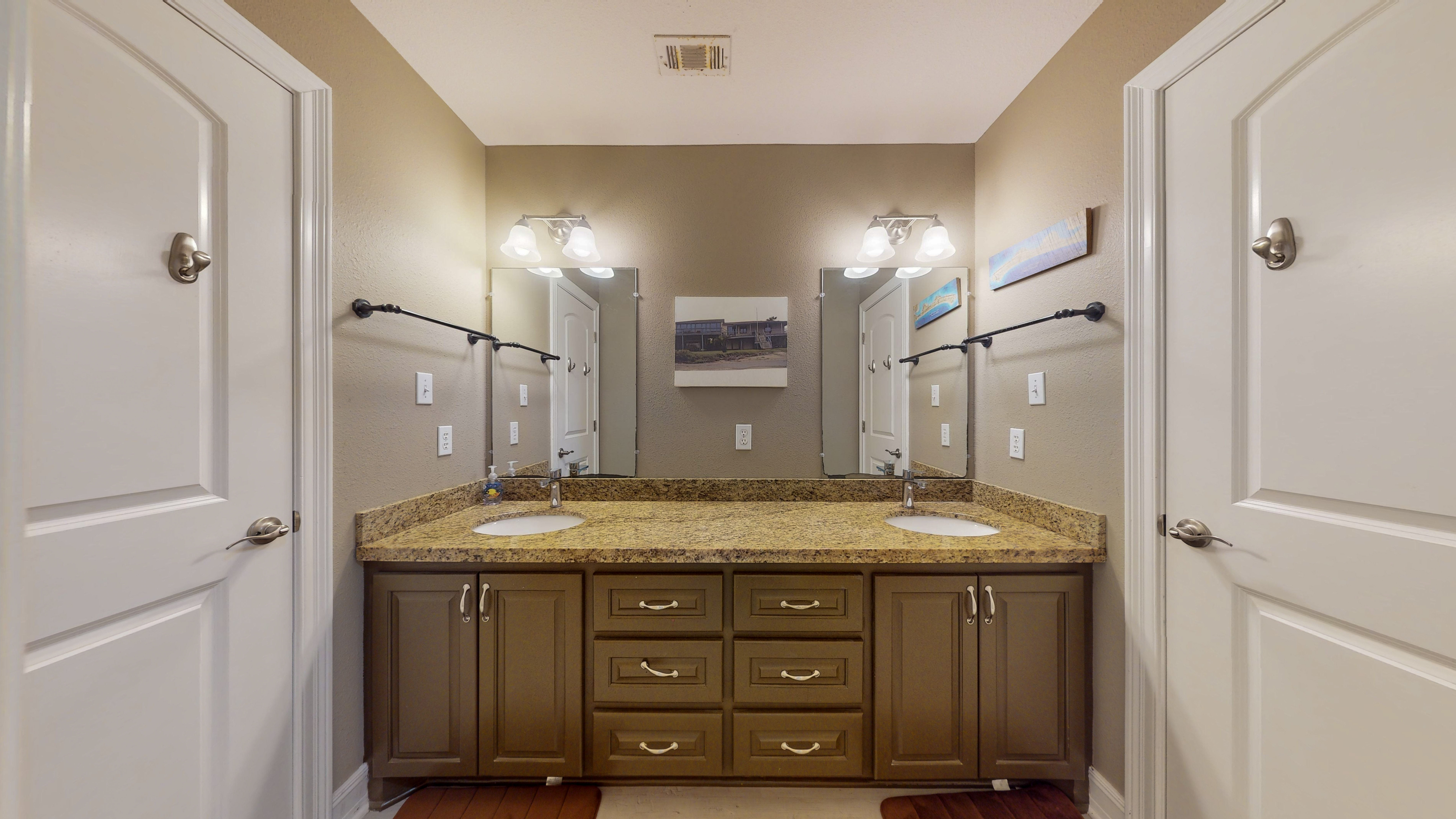 Davis Beach | Photo 5