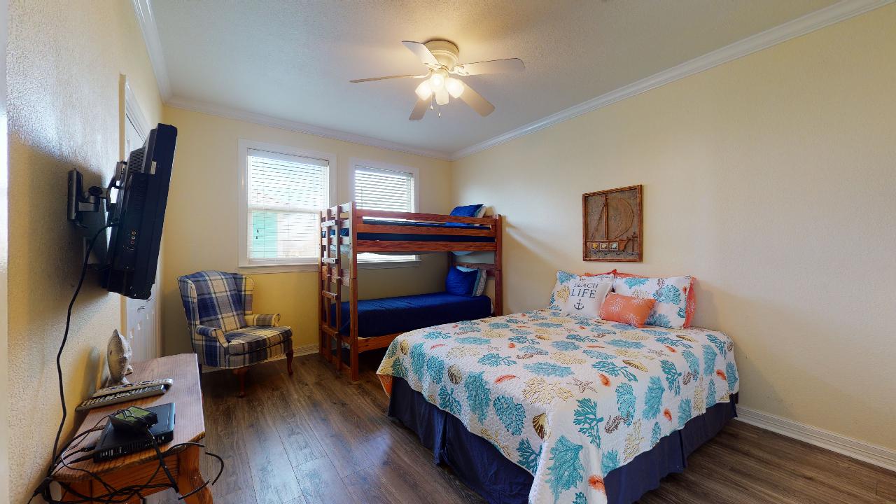 Clamdigger | Photo 10