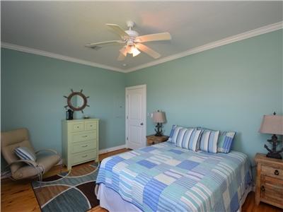 Aquamarine | Photo 15