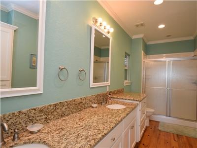 Aquamarine | Photo 13