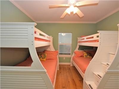 Aquamarine | Photo 16