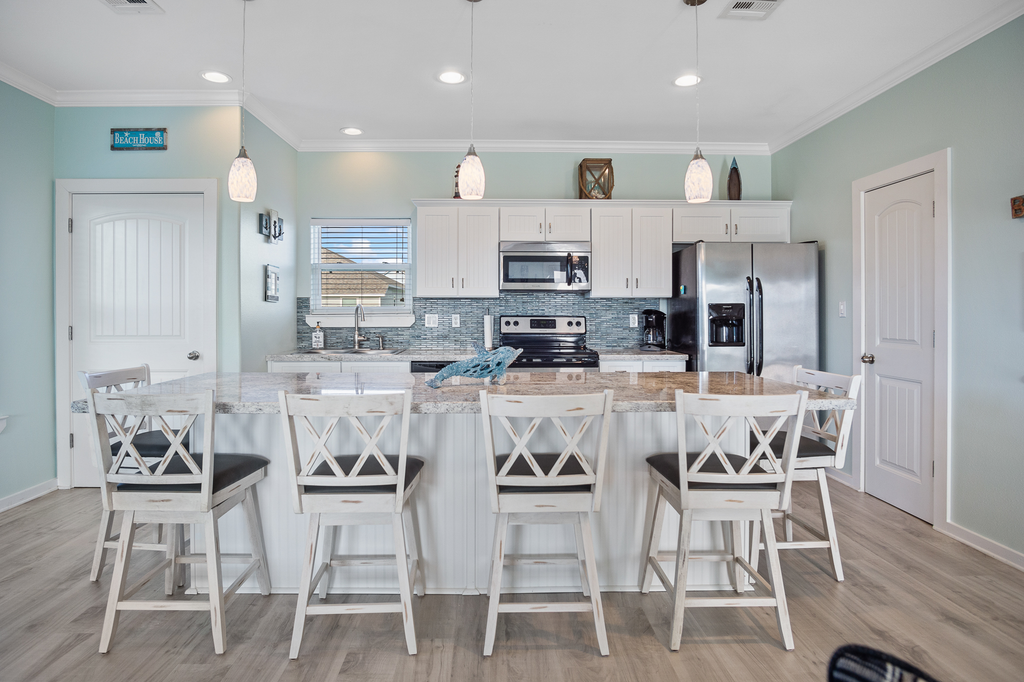 Crew Rest | Photo 20