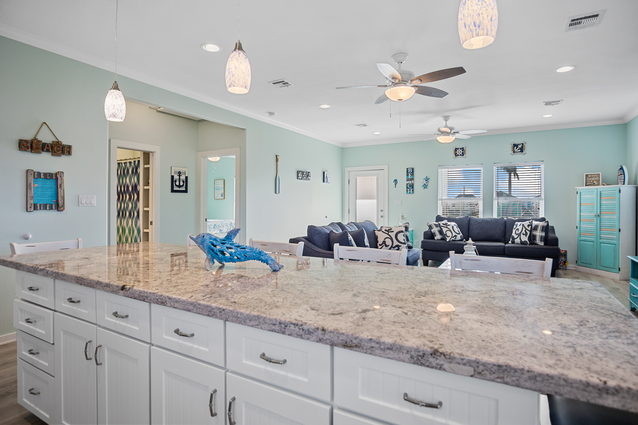 Crew Rest | Photo 16