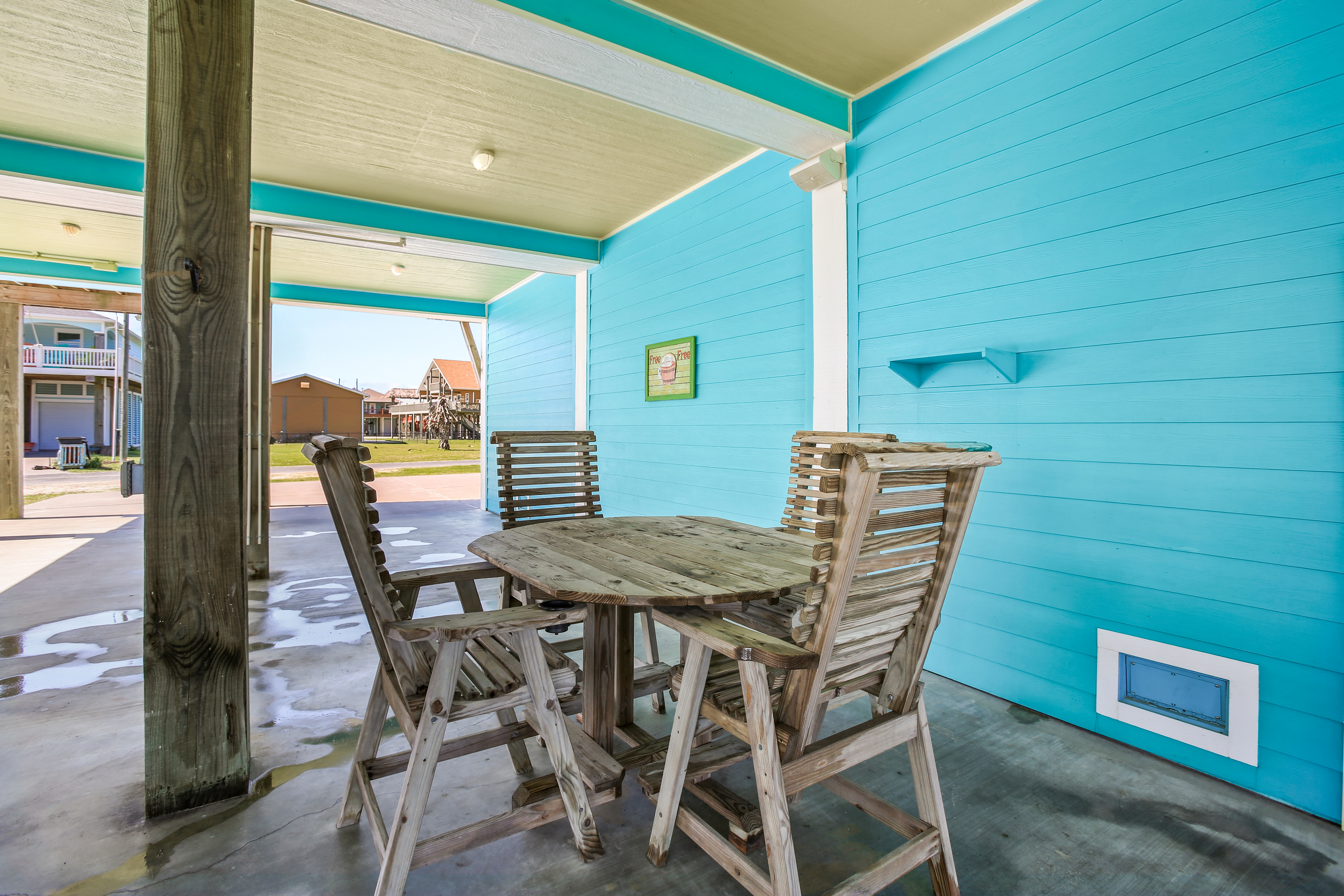 Flip Flops & Tank Tops | Photo 28