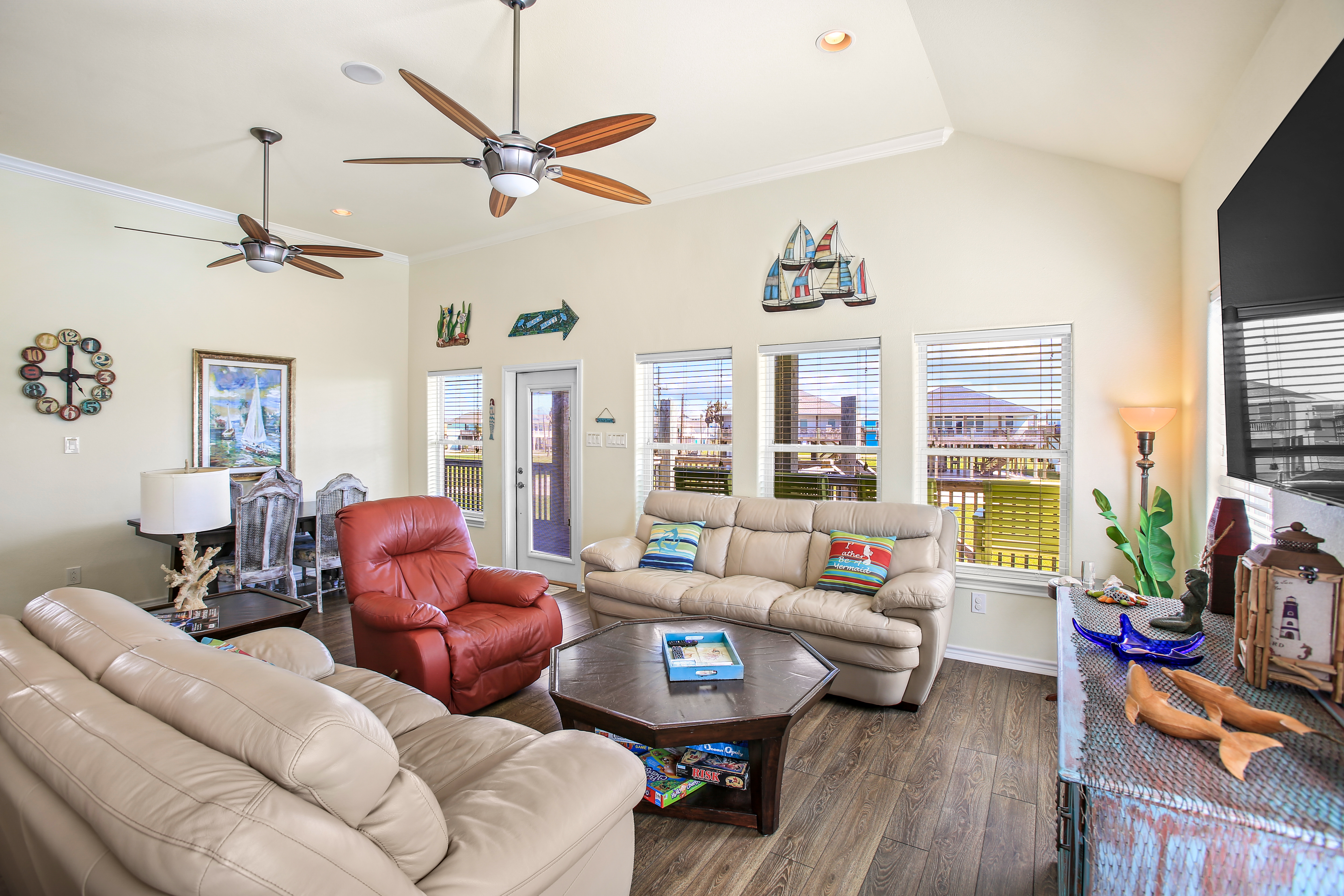 Flip Flops & Tank Tops | Photo 6