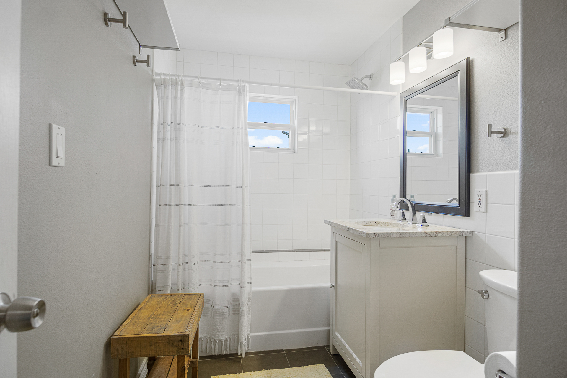 The Regal Beagle | Photo 8