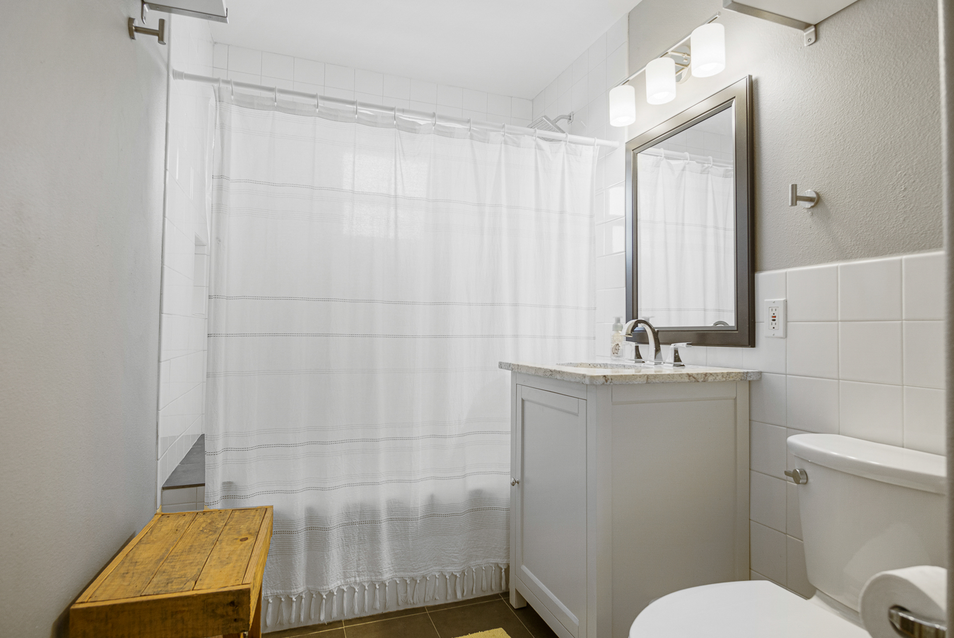 The Regal Beagle | Photo 7