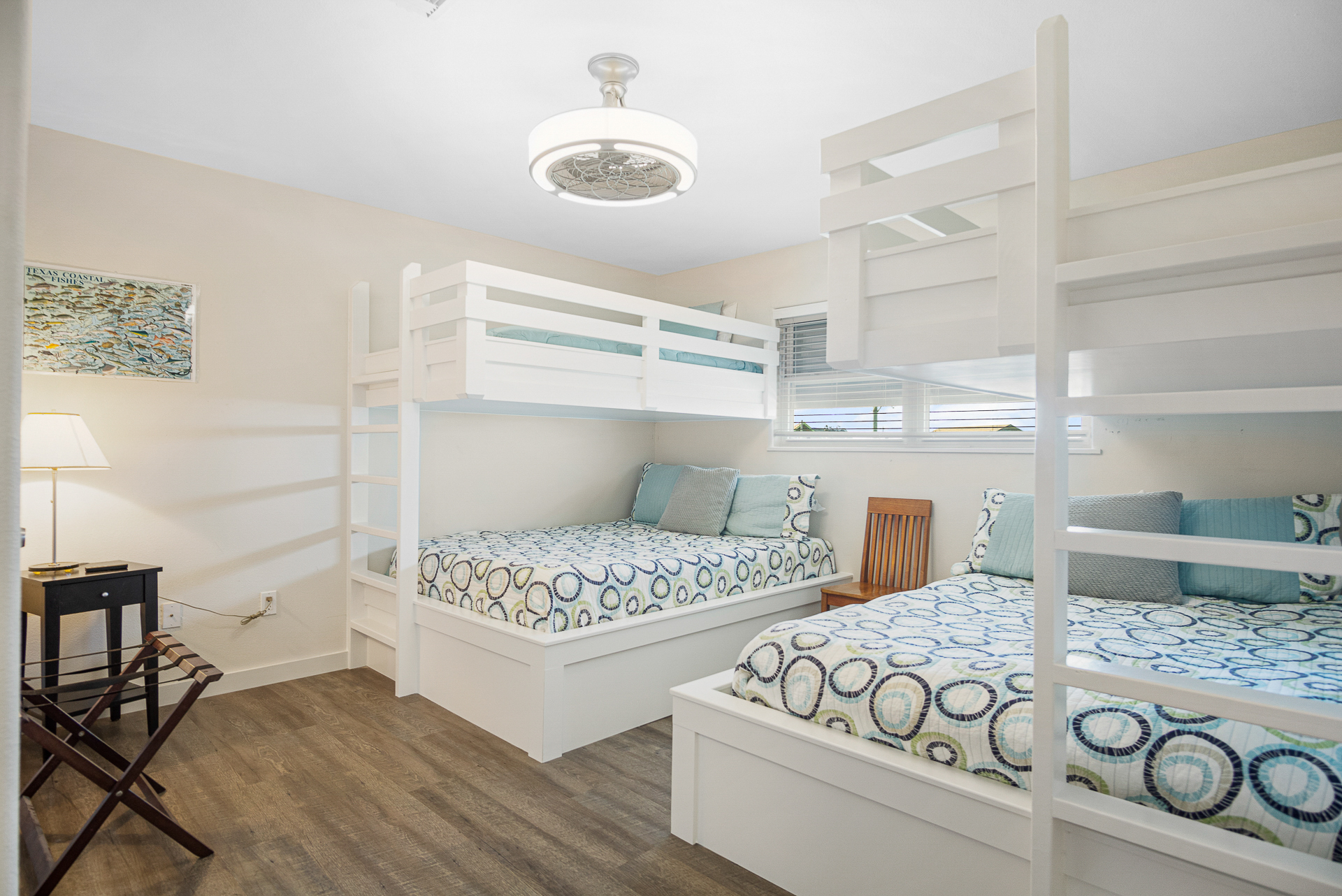 The Regal Beagle | Photo 12