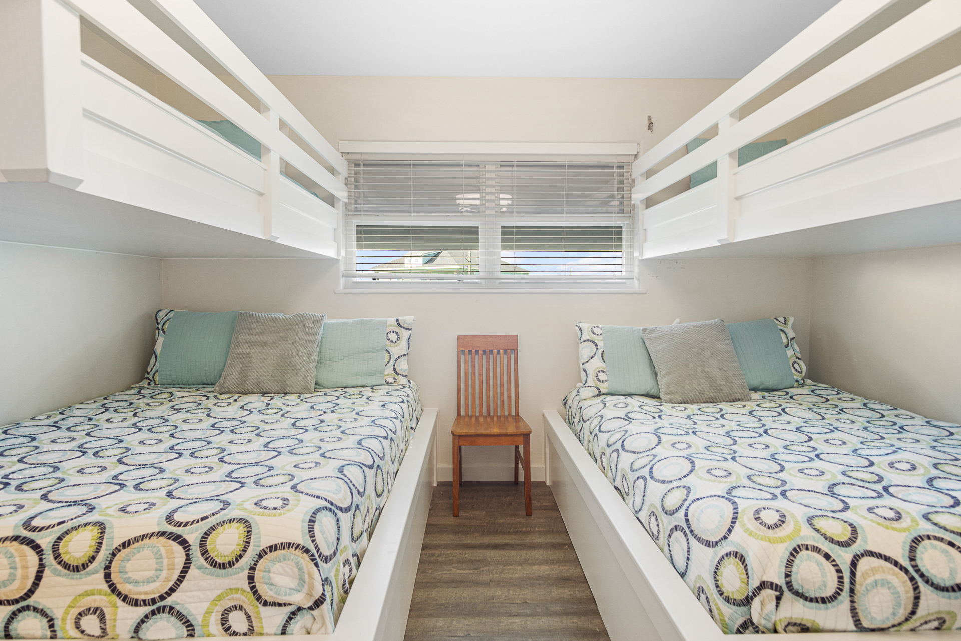 The Regal Beagle | Photo 14