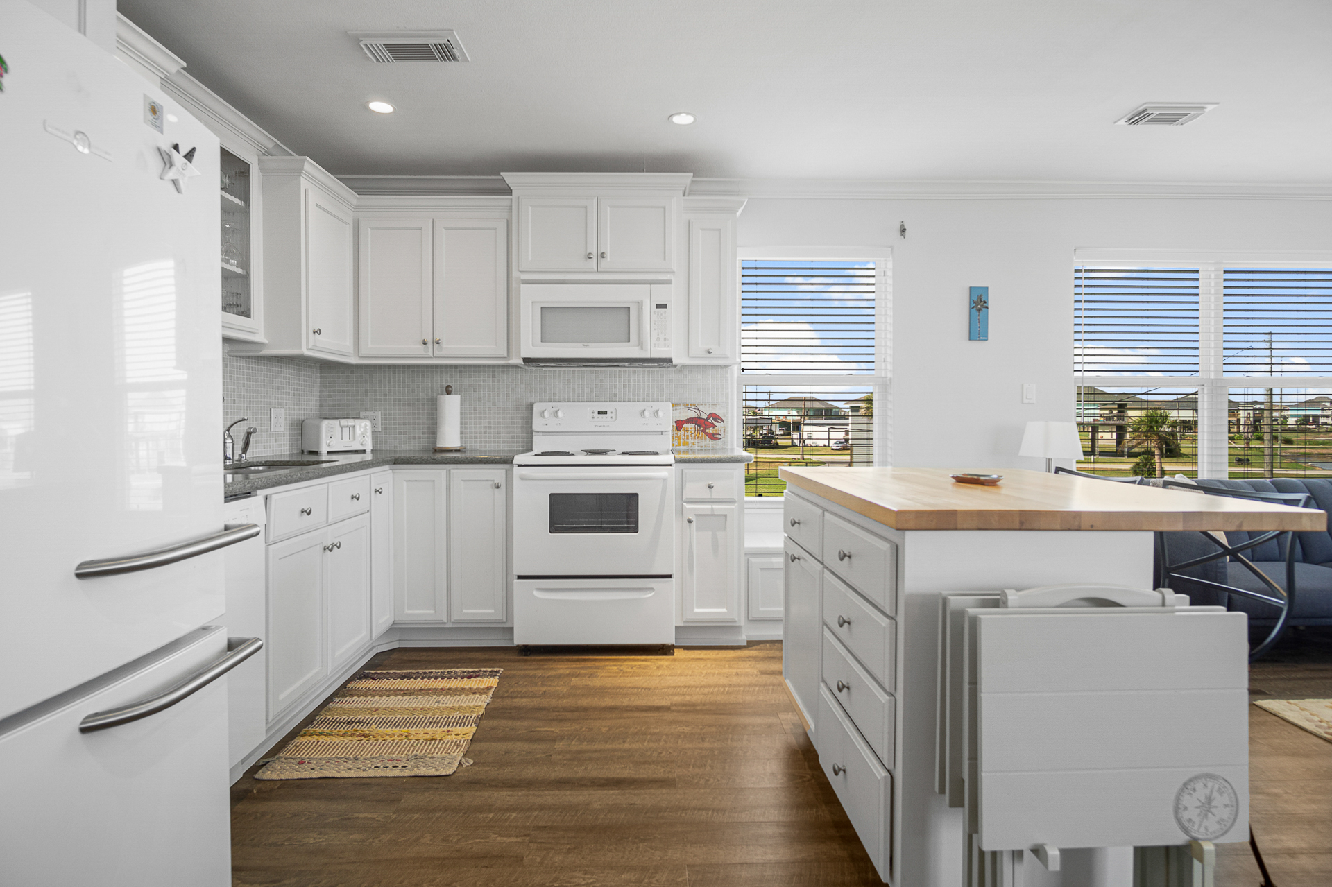 The Regal Beagle | Photo 15