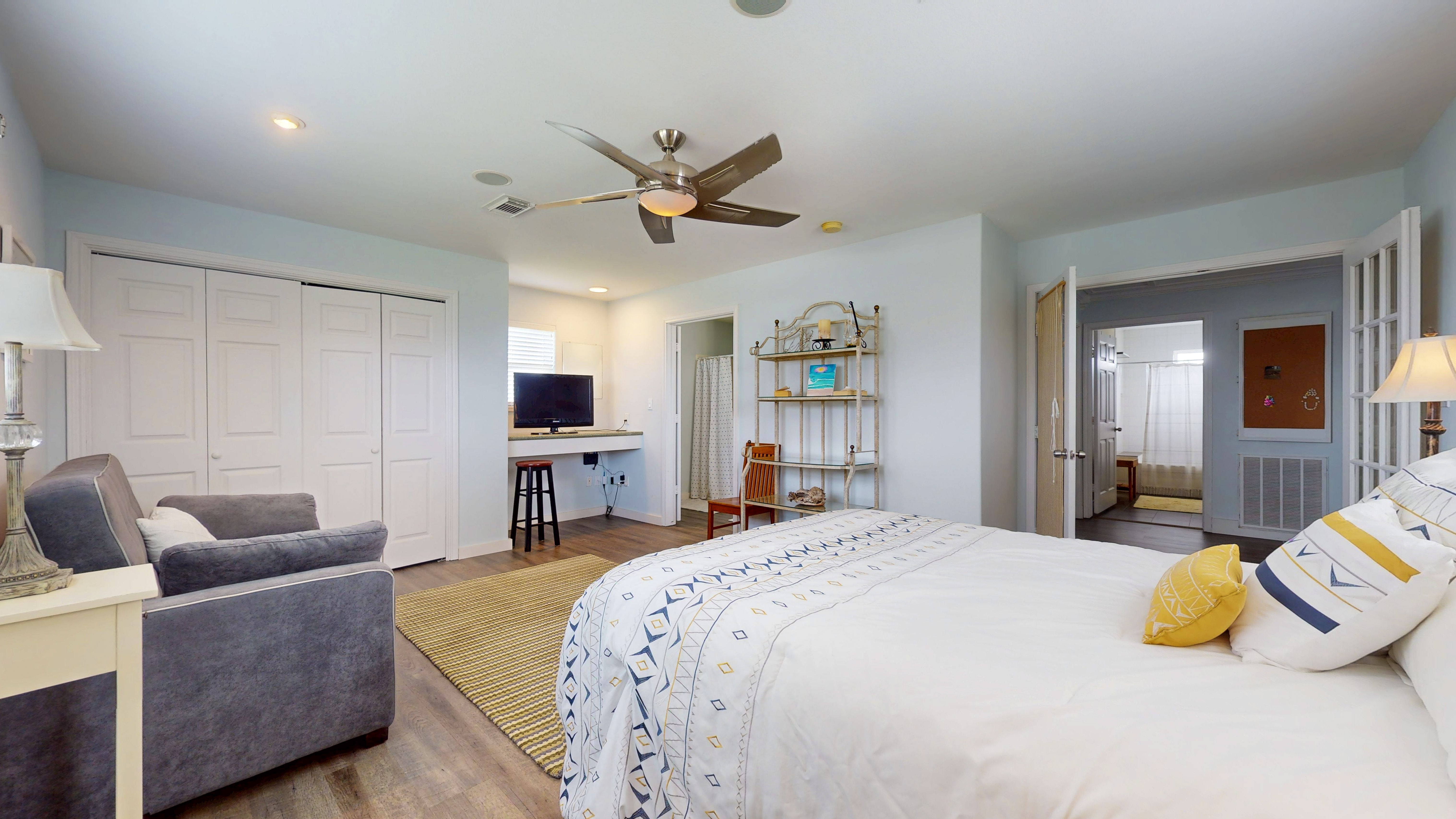 The Regal Beagle | Photo 11