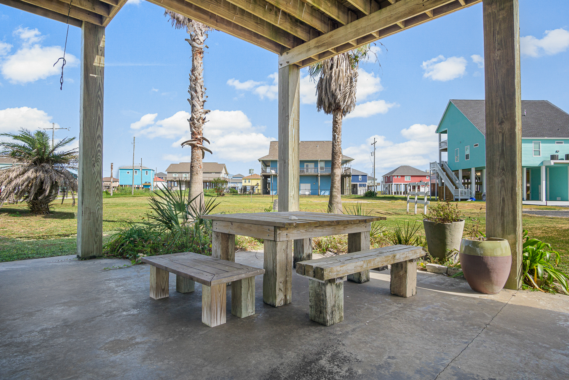 The Regal Beagle | Photo 2