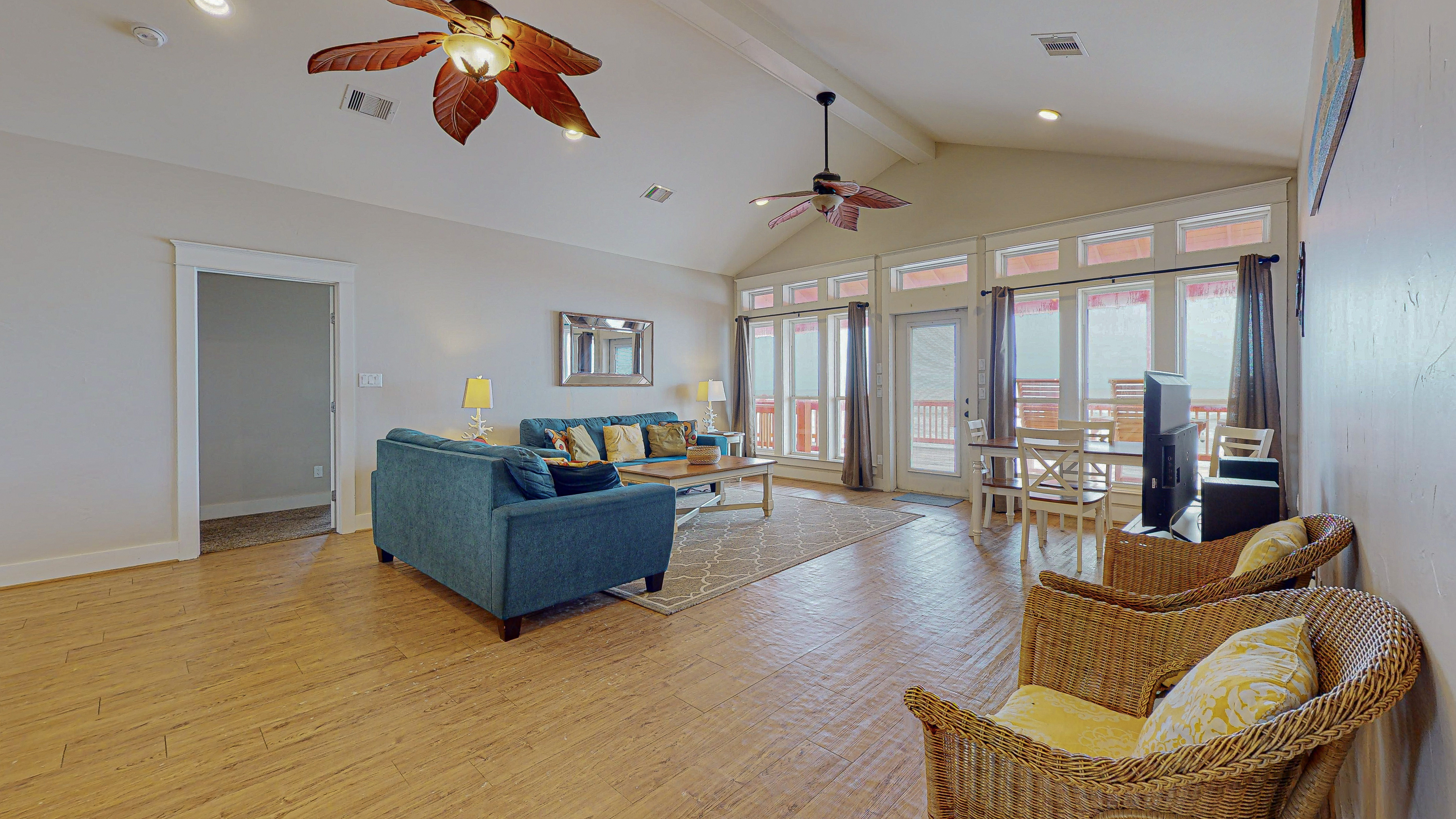 I Love Crystal Beach Weddings & Events | Photo 4