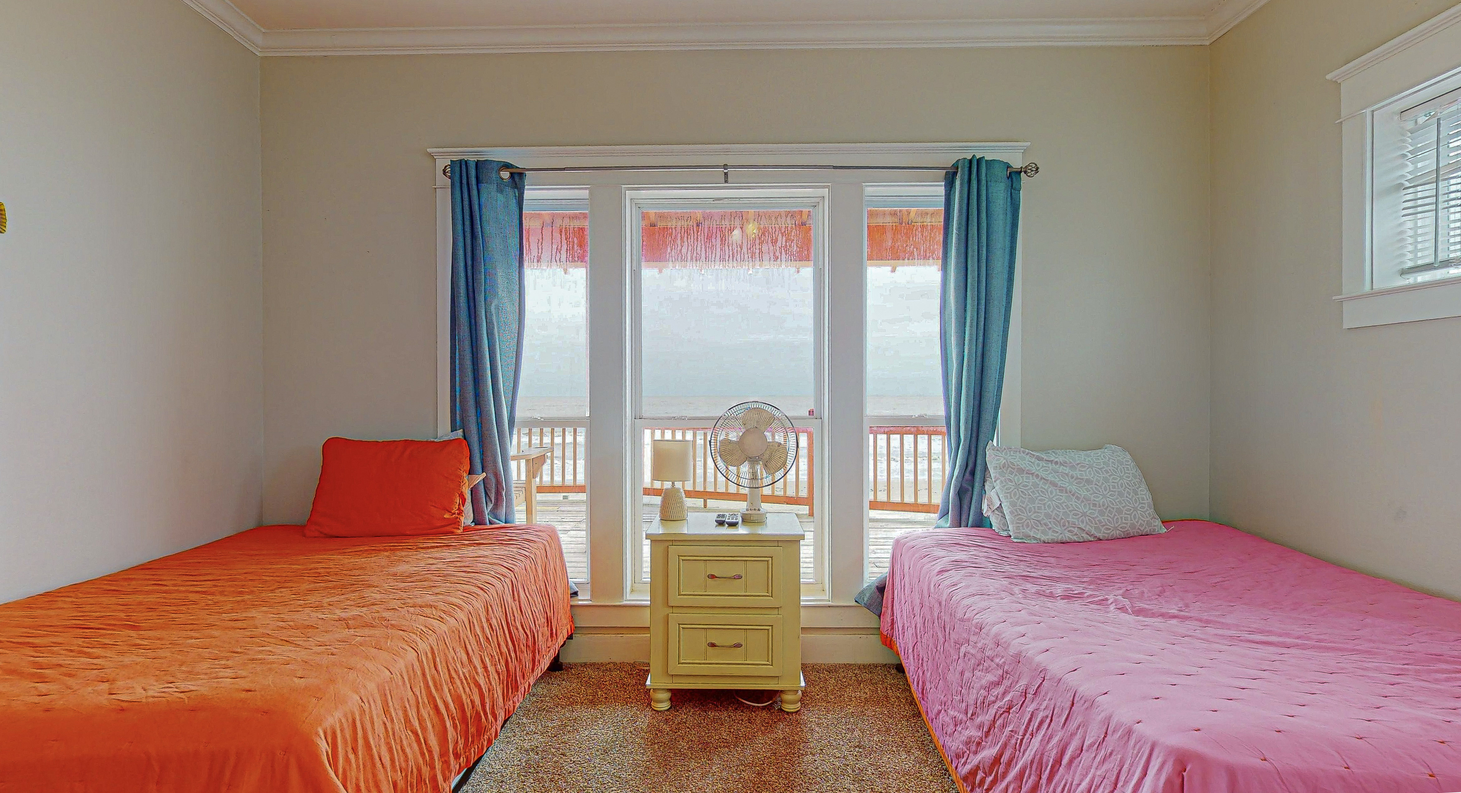 I Love Crystal Beach Weddings & Events