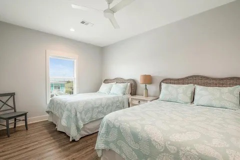 Waves of Grace | Photo 2