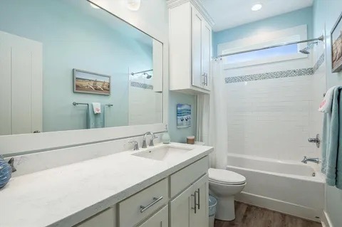 Waves of Grace | Photo 4