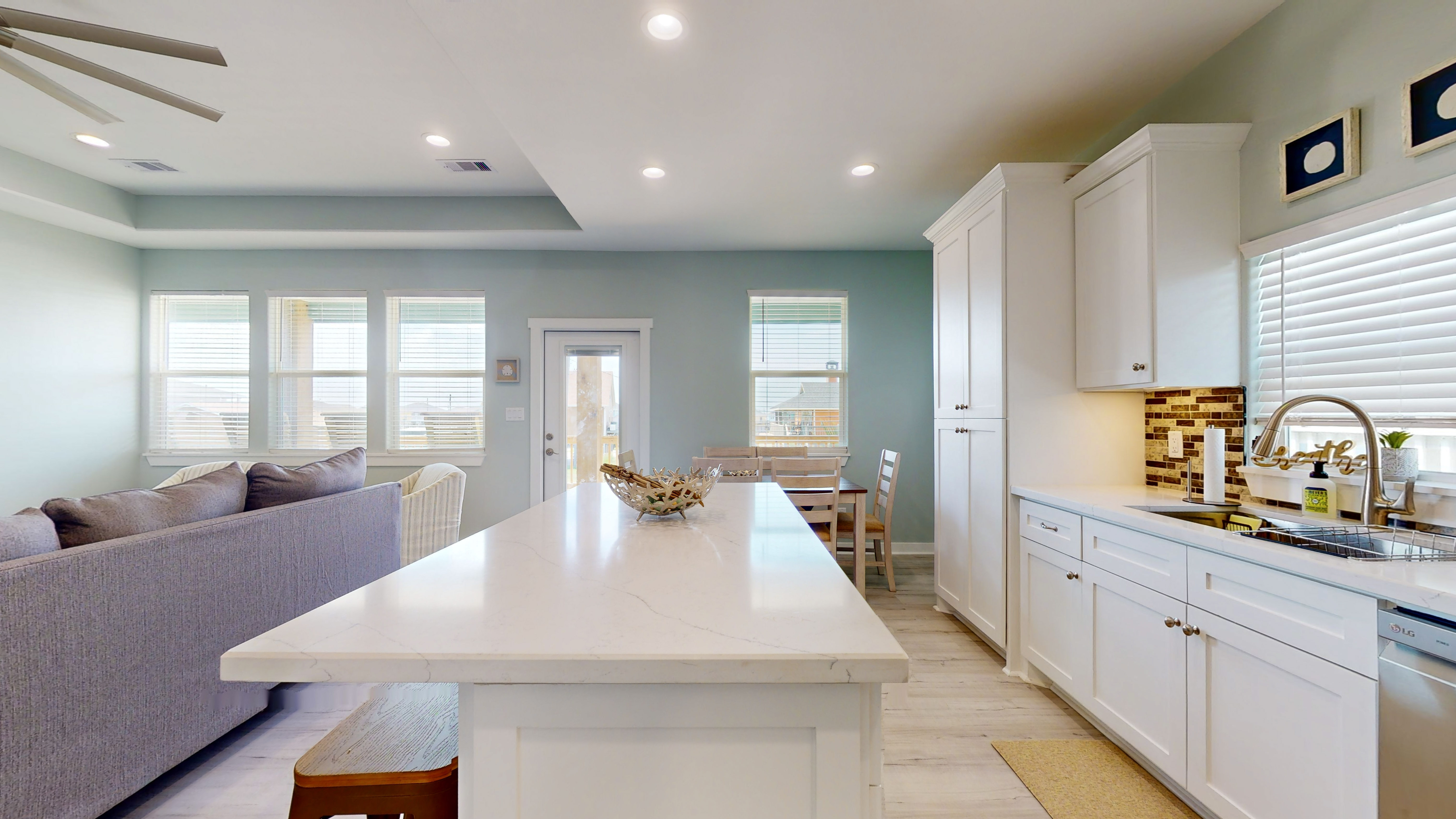 Sea Ya On The Flip Side | Photo 10