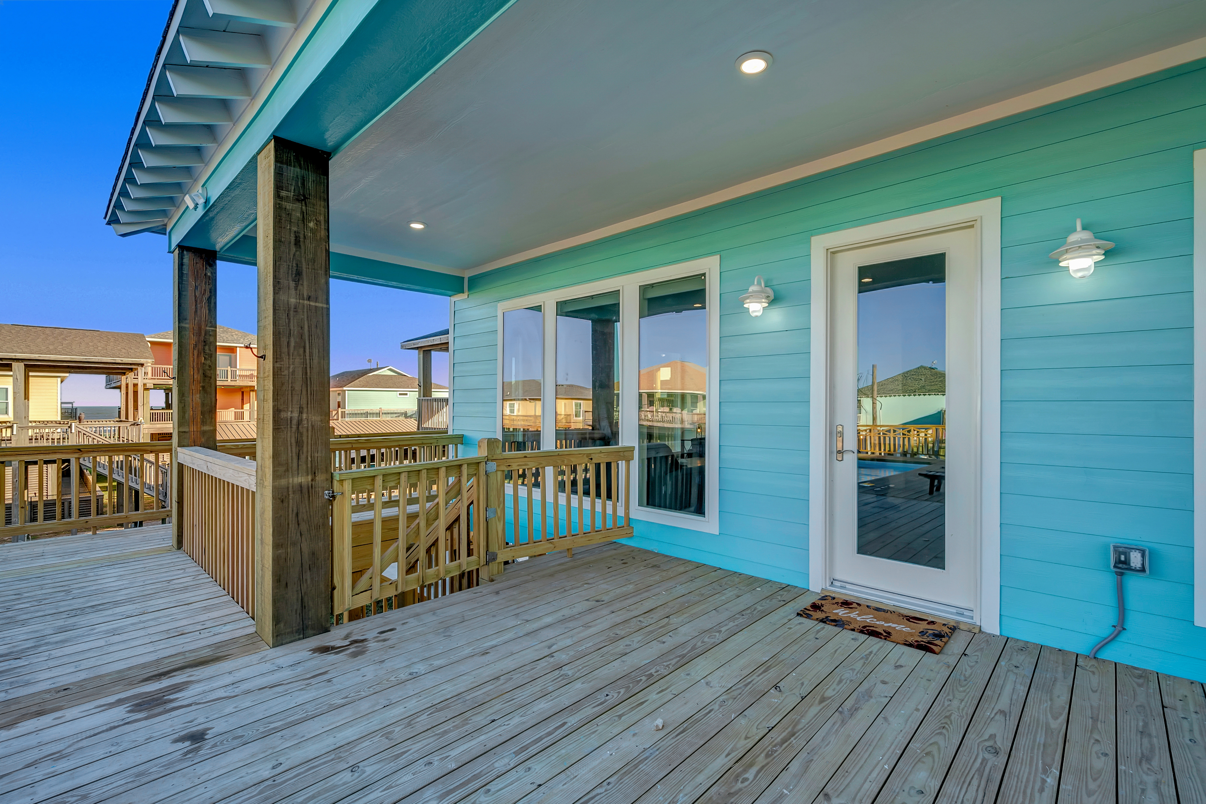 Old Blue Chair | Photo 9