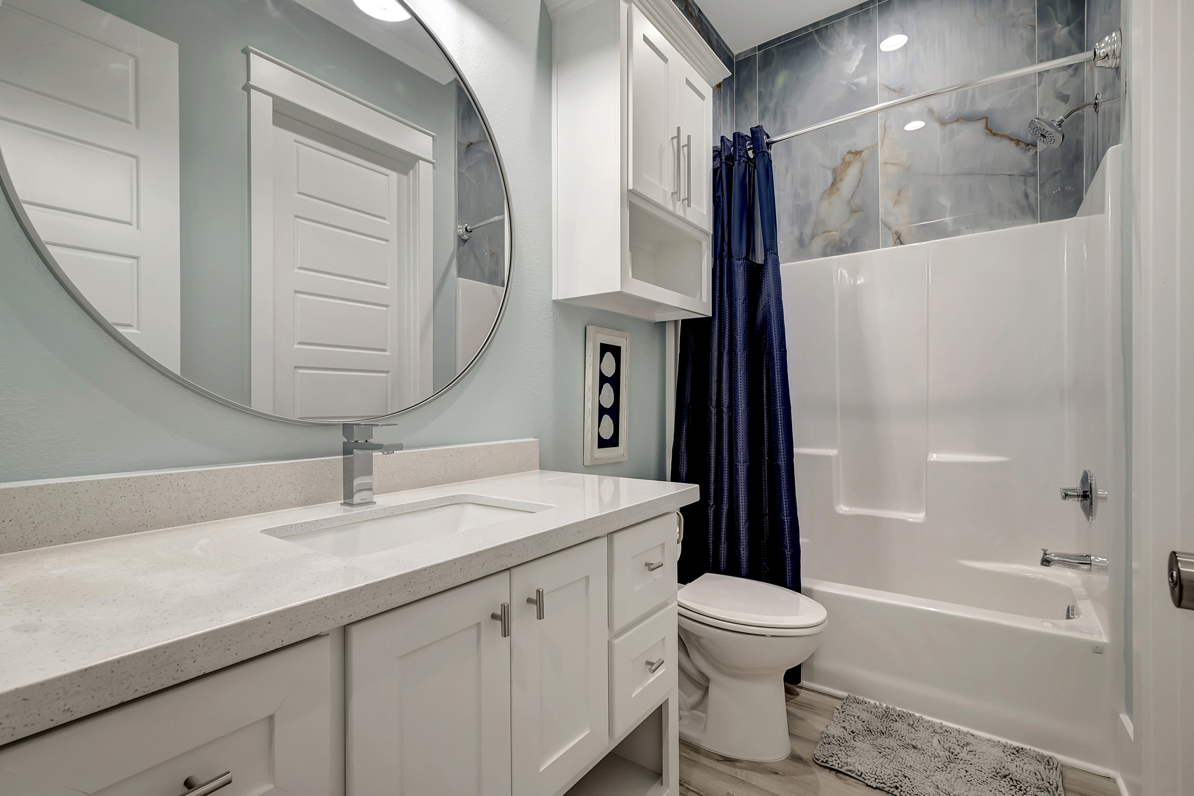 Old Blue Chair | Photo 41