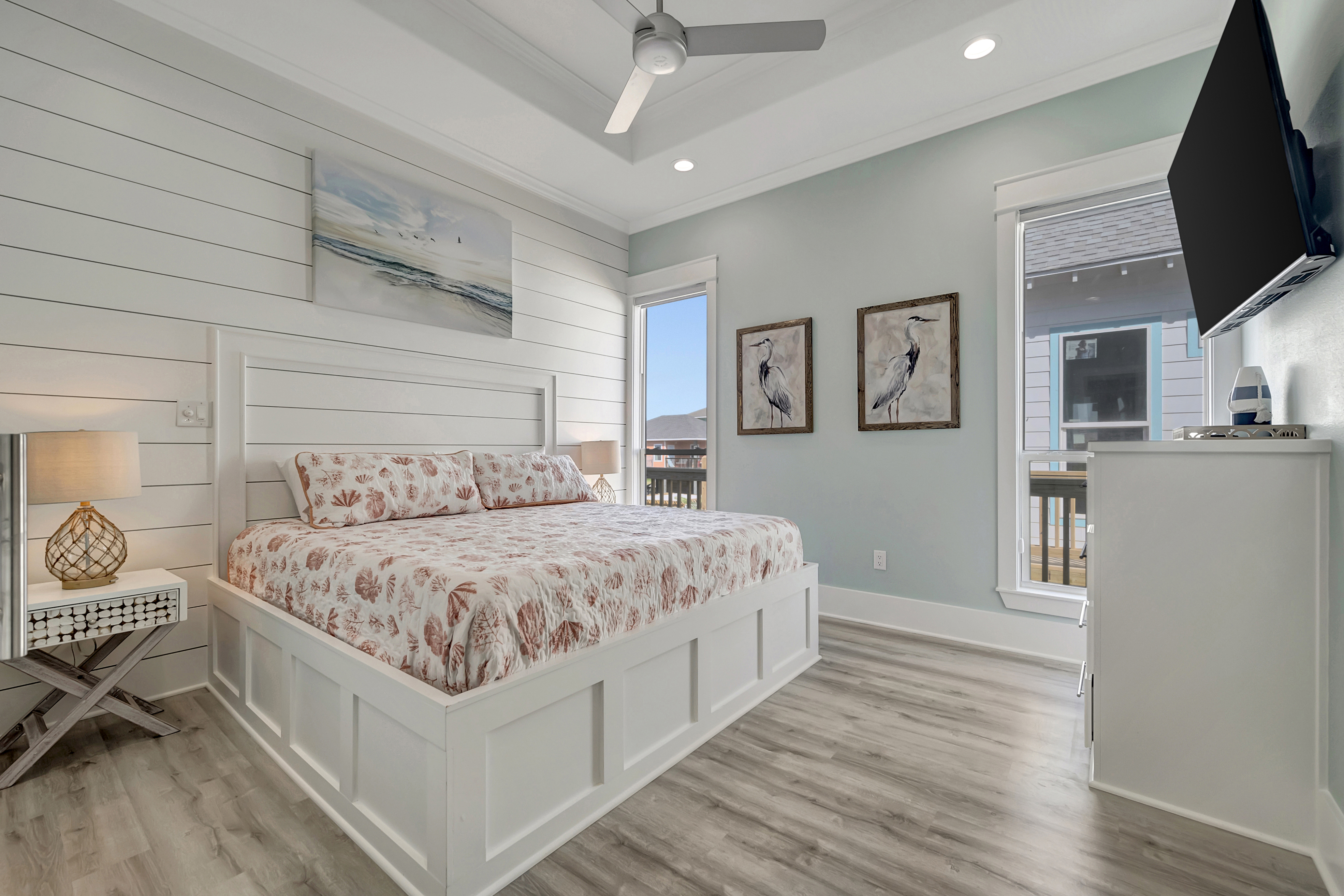 Old Blue Chair | Photo 27