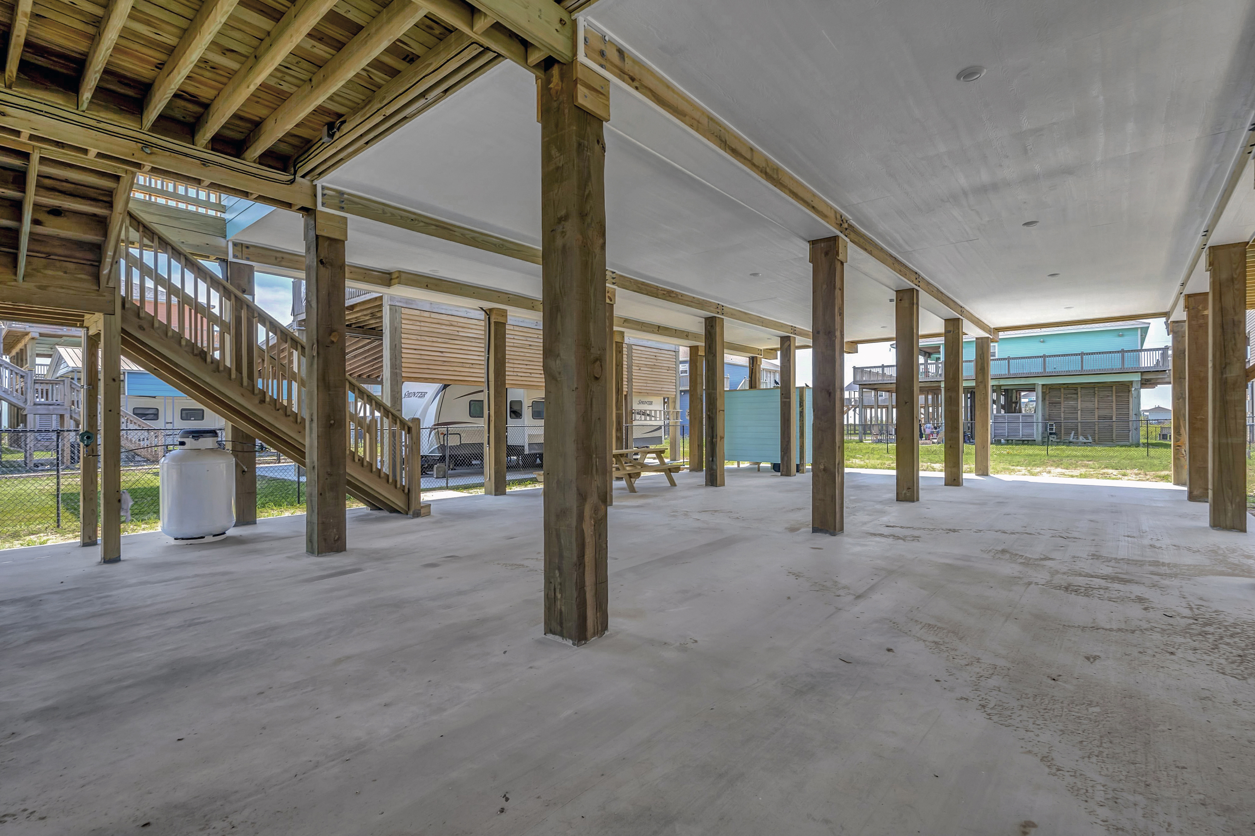 Old Blue Chair | Photo 45