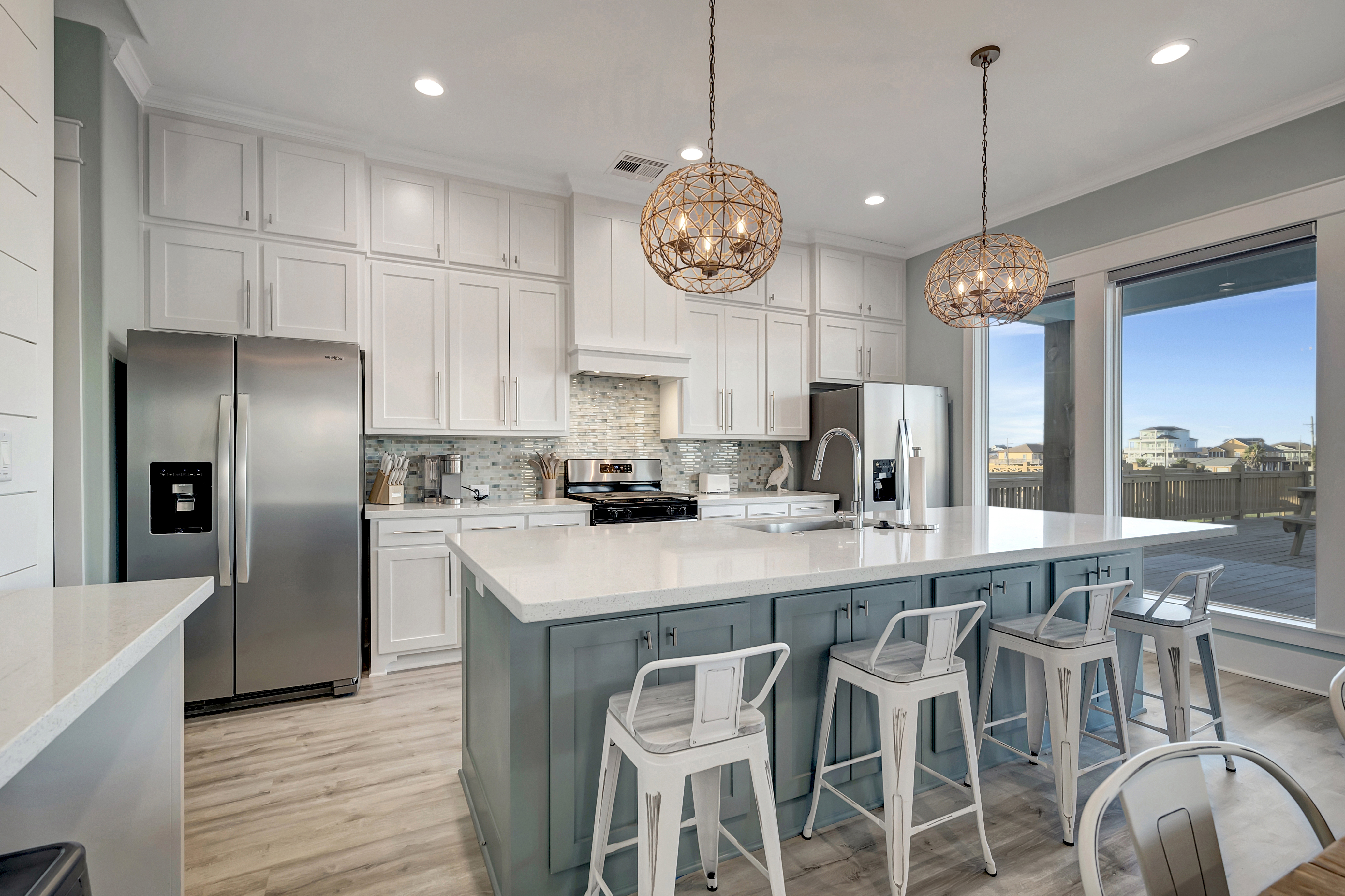 Old Blue Chair | Photo 15