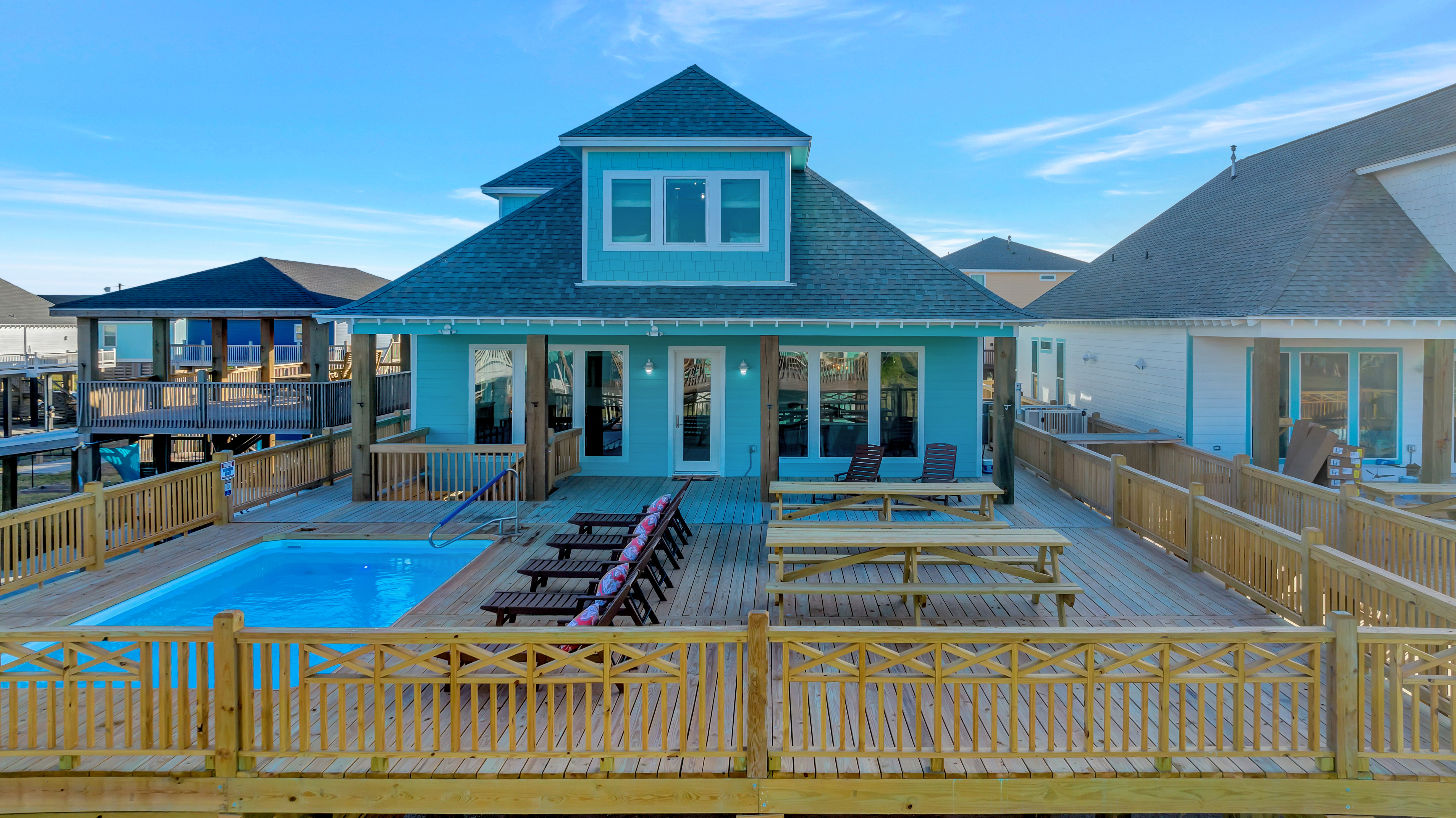 Old Blue Chair | Photo 4