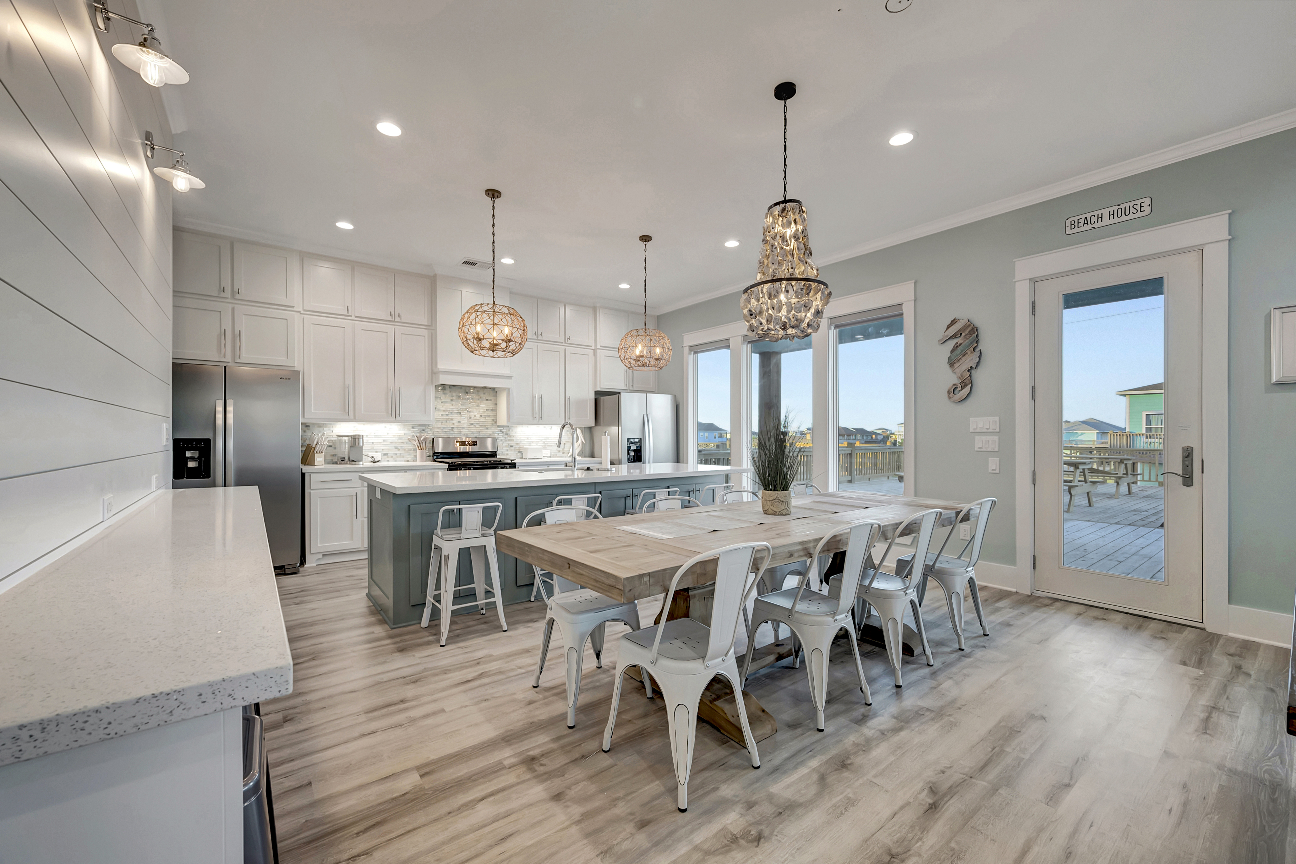 Old Blue Chair | Photo 12