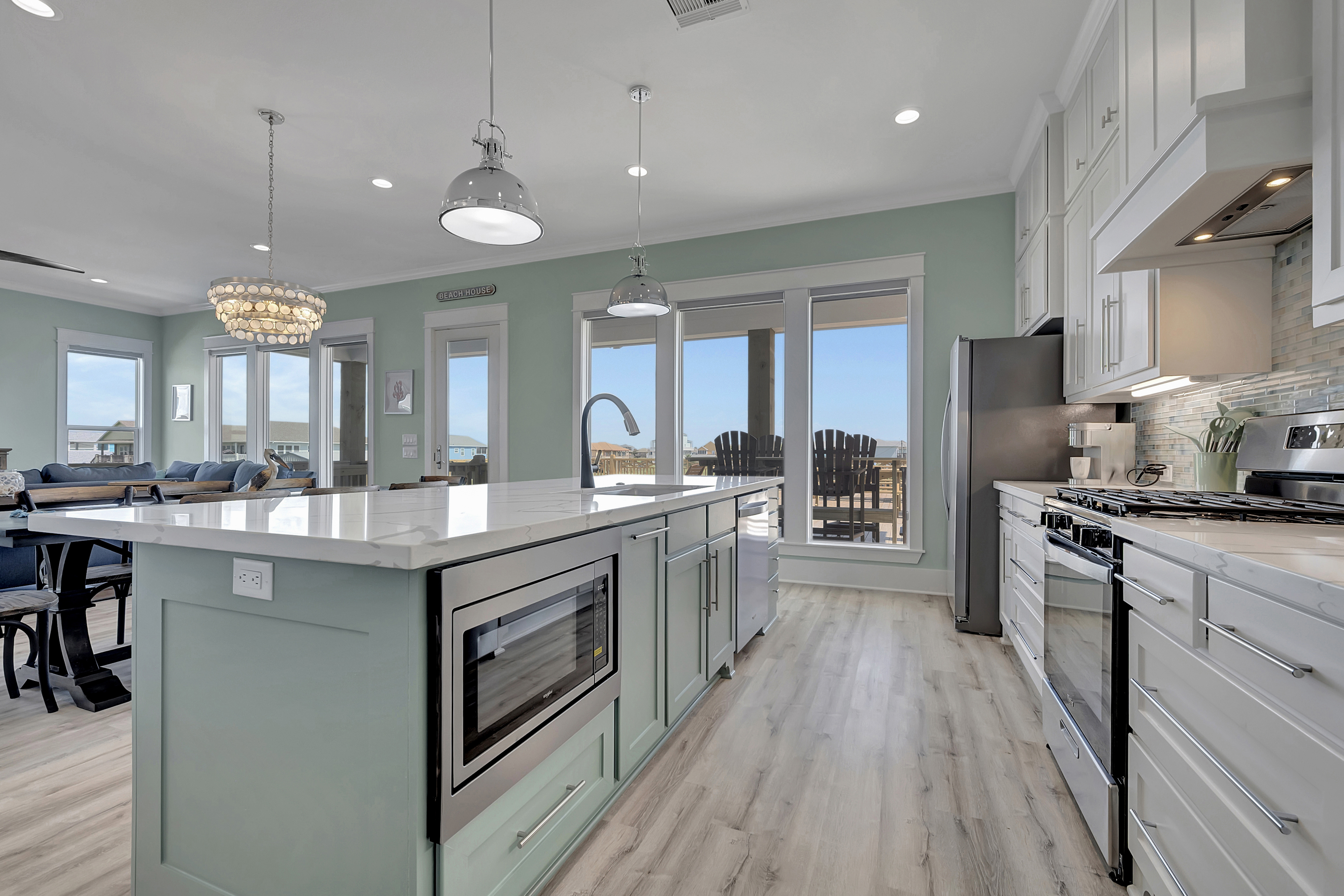 Sunny & 75 | Photo 21