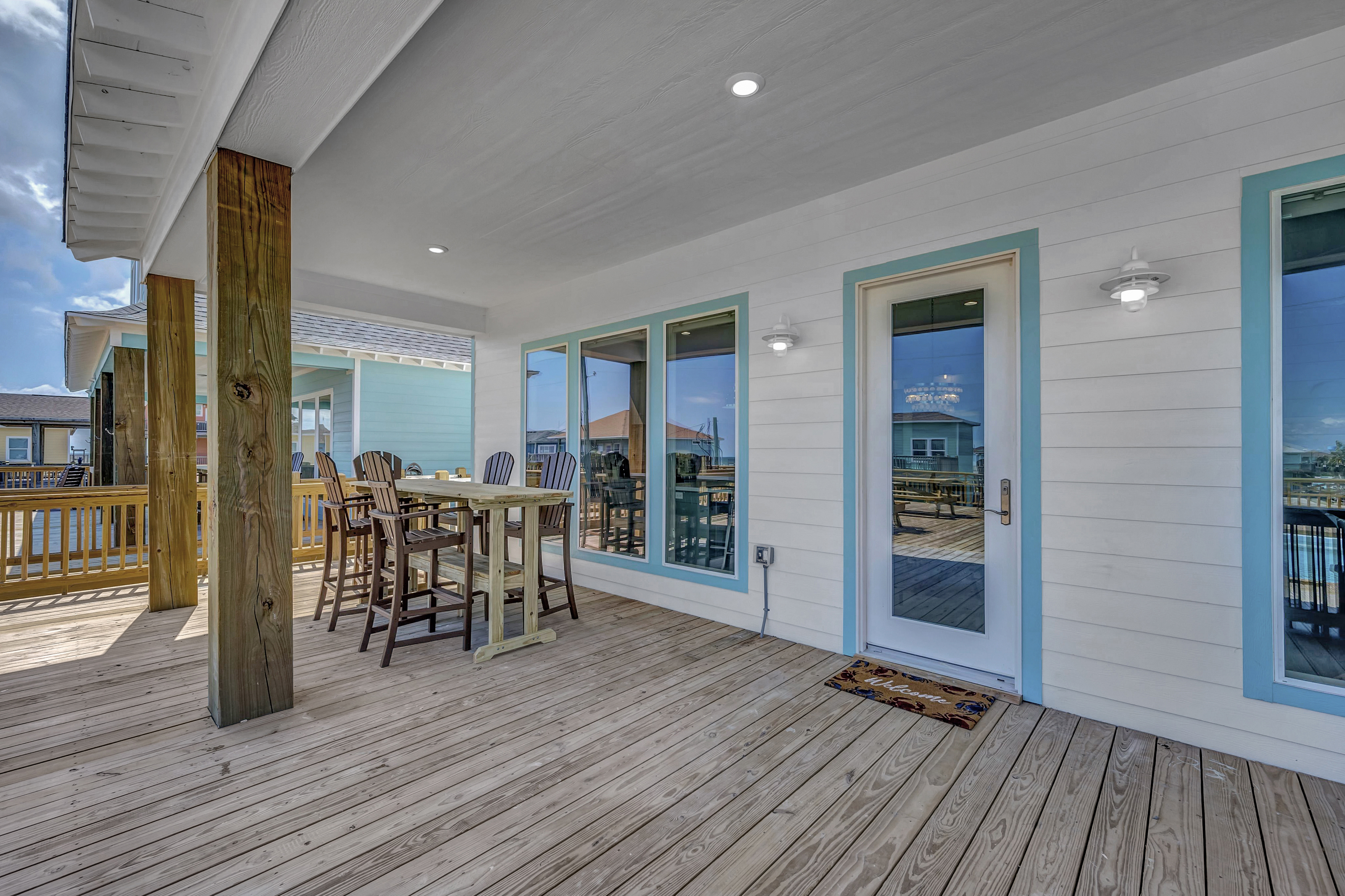 Sunny & 75 | Photo 10