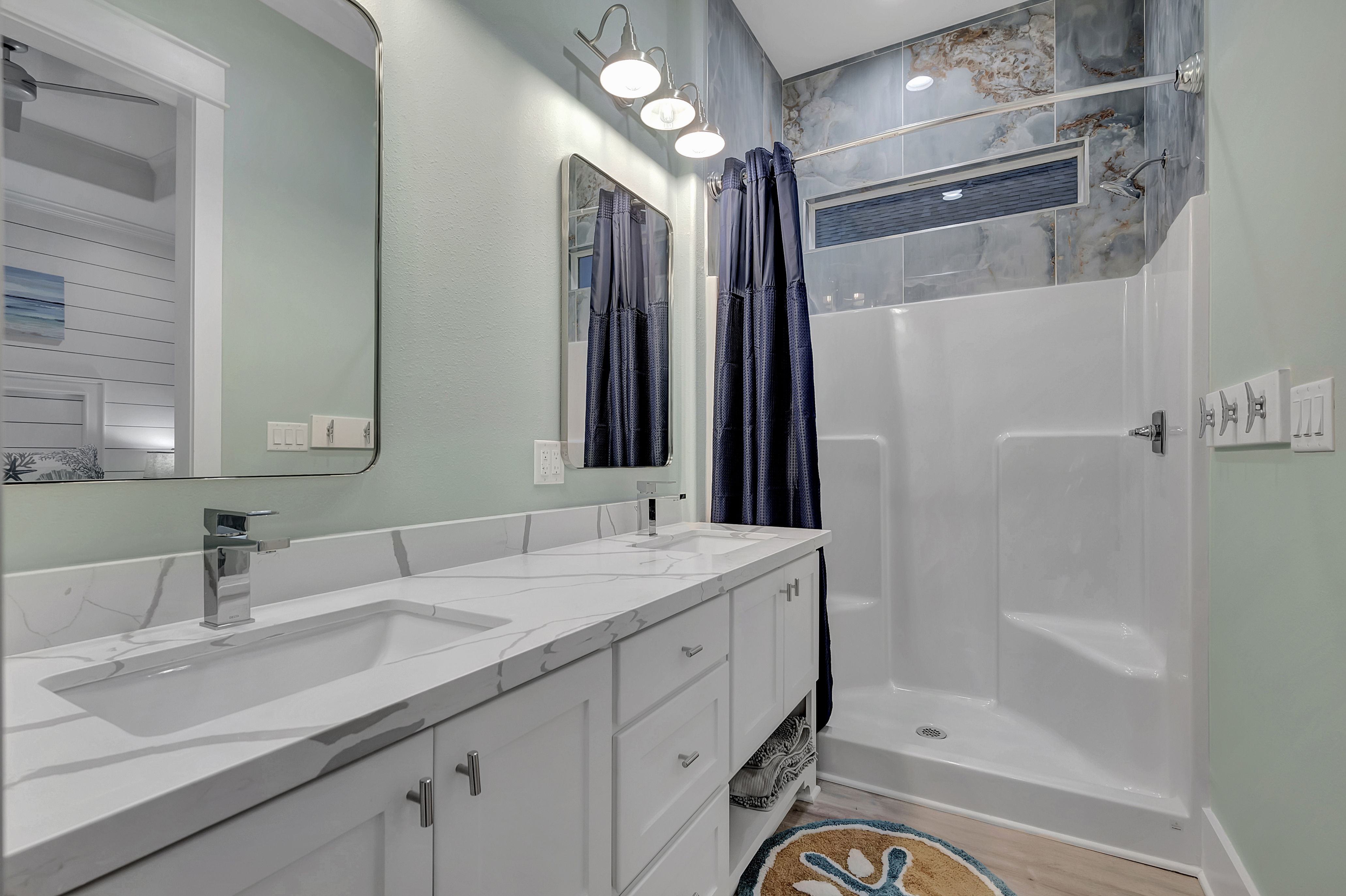 Sunny & 75 | Photo 30