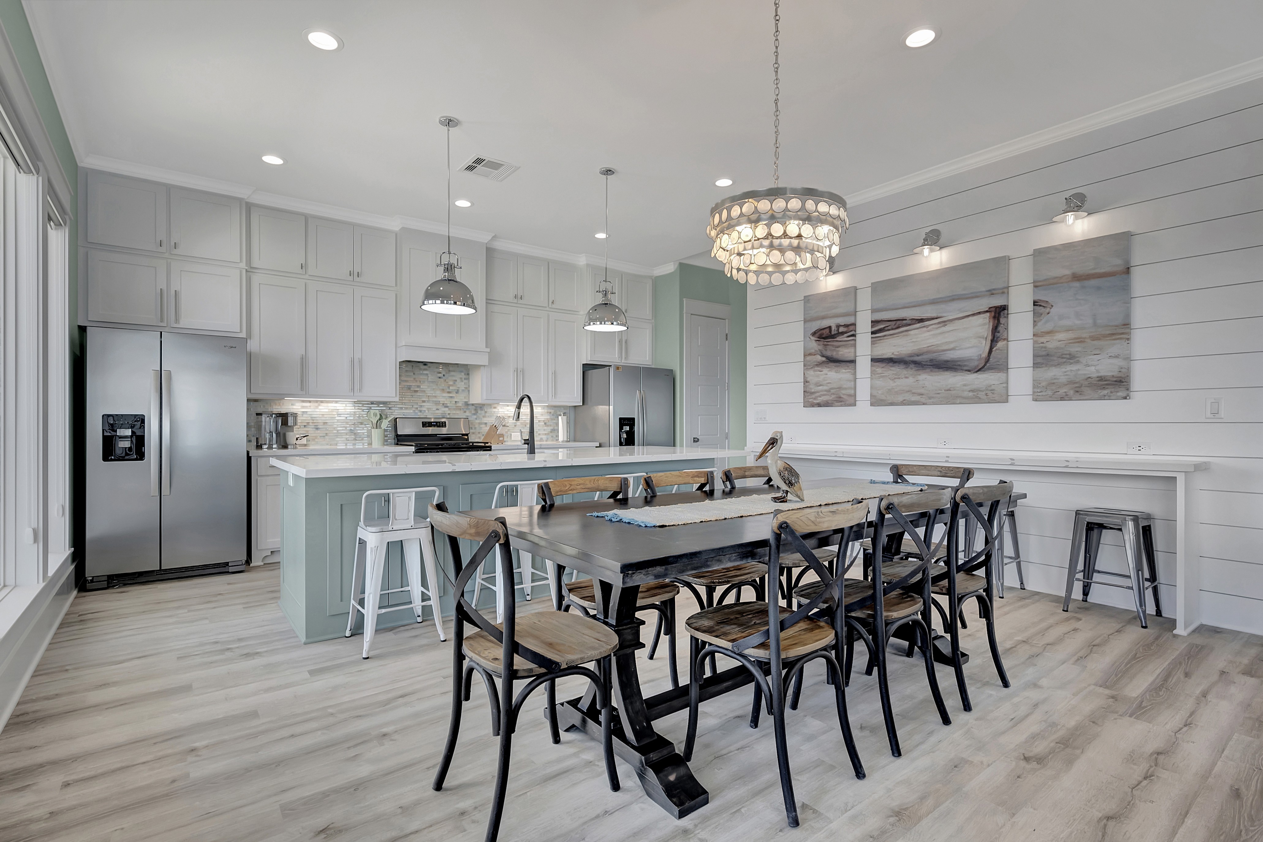 Sunny & 75 | Photo 18