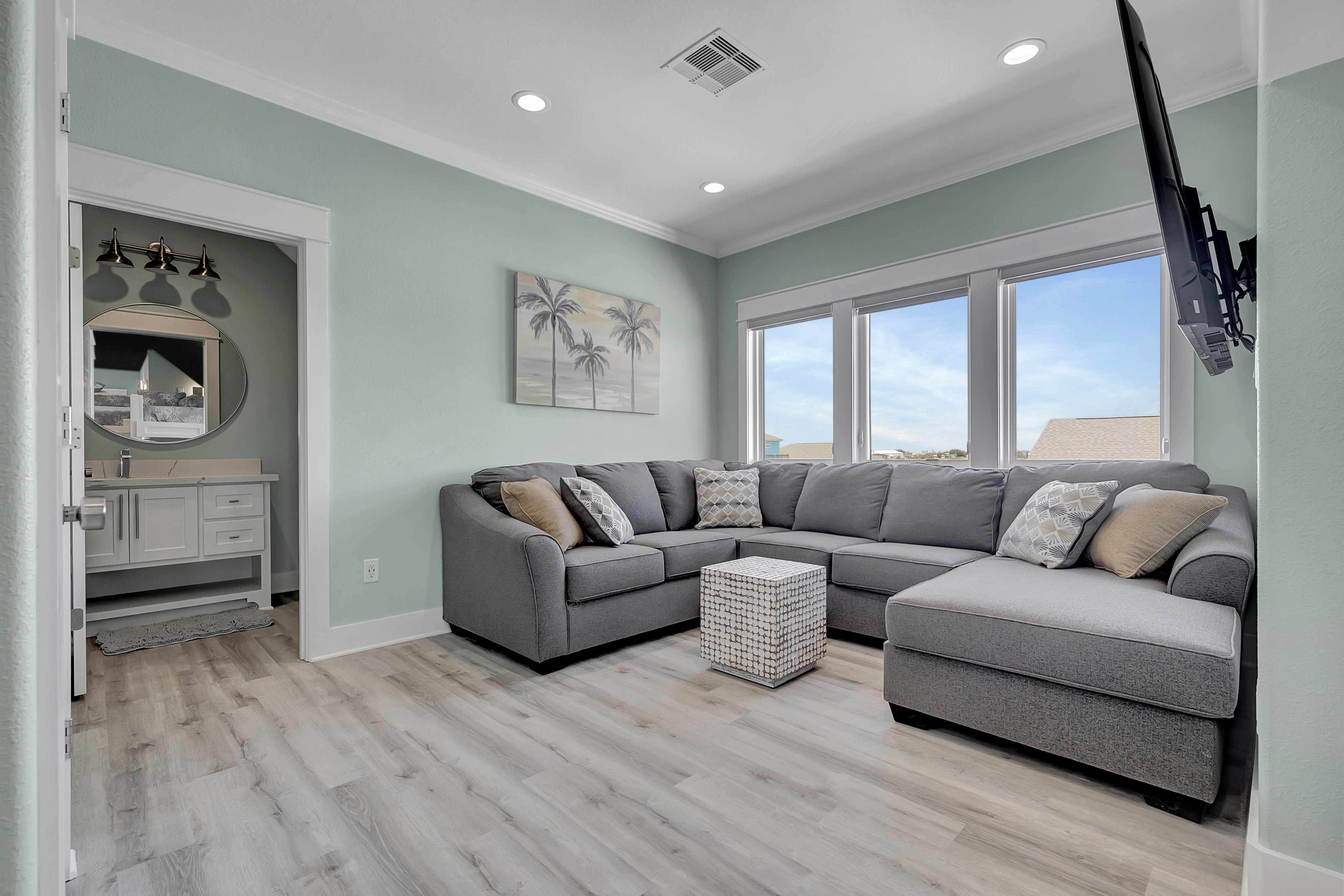 Sunny & 75 | Photo 39