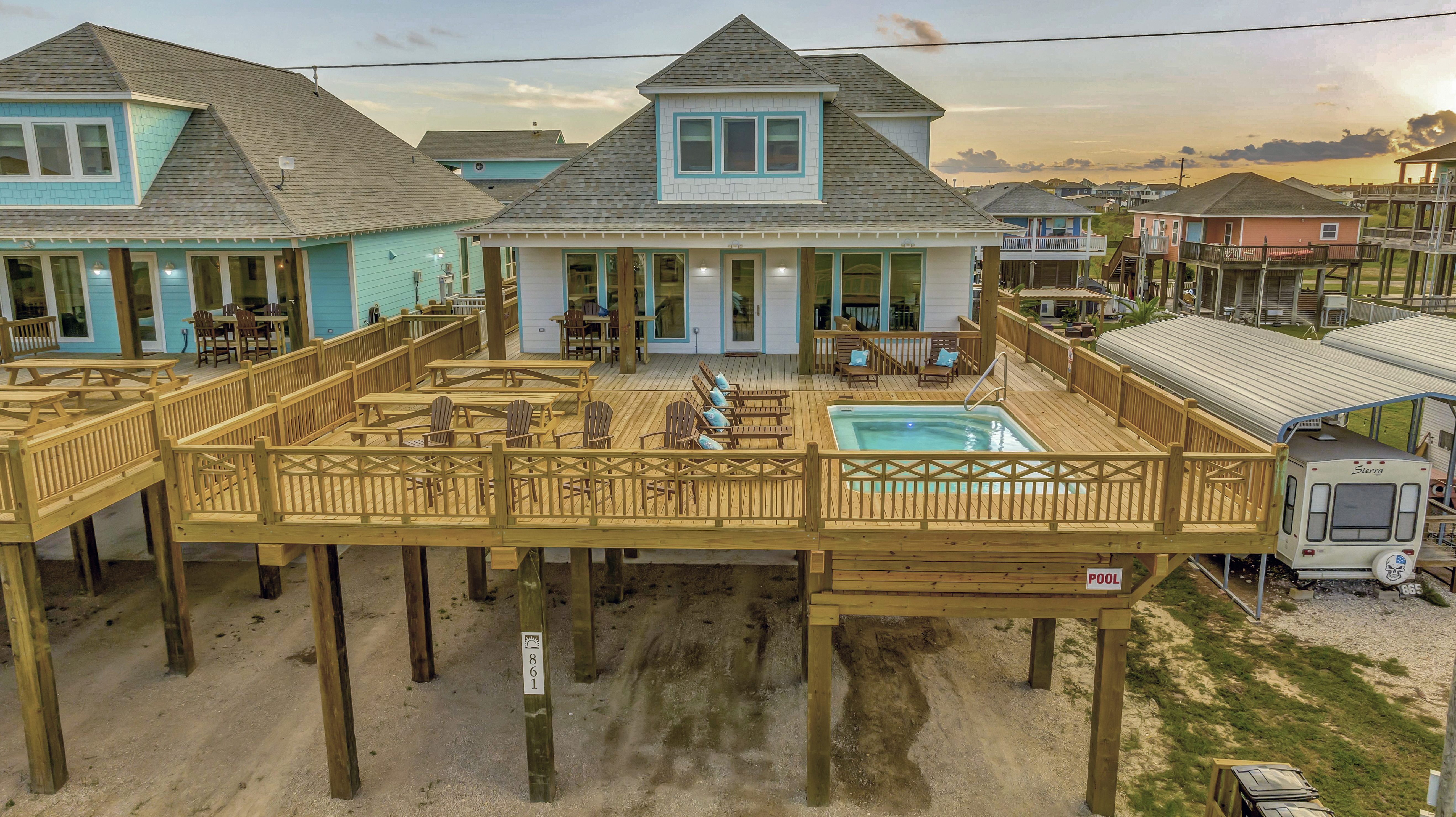 Sunny & 75 | Photo 4