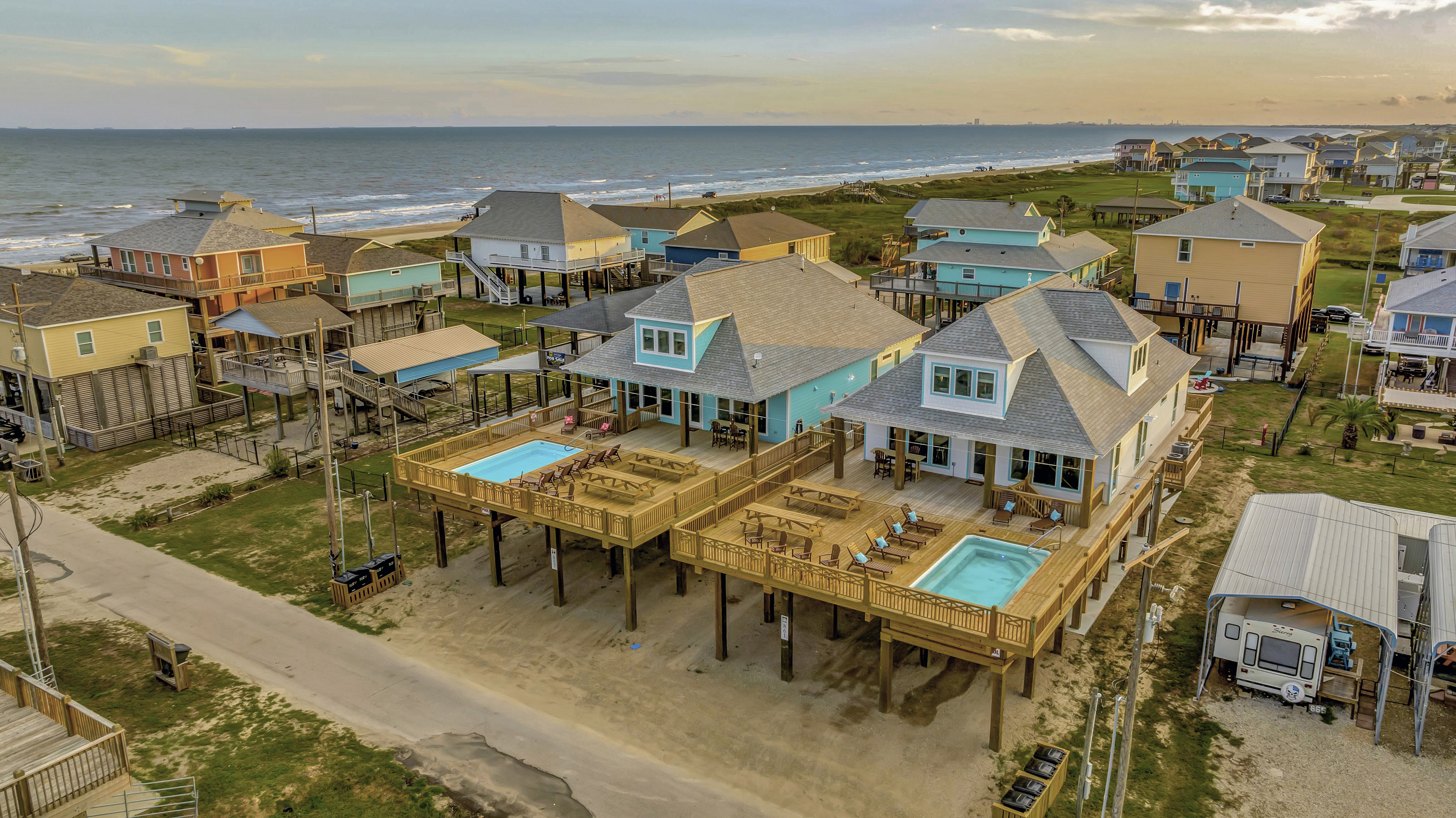 Sunny & 75 | Photo 6